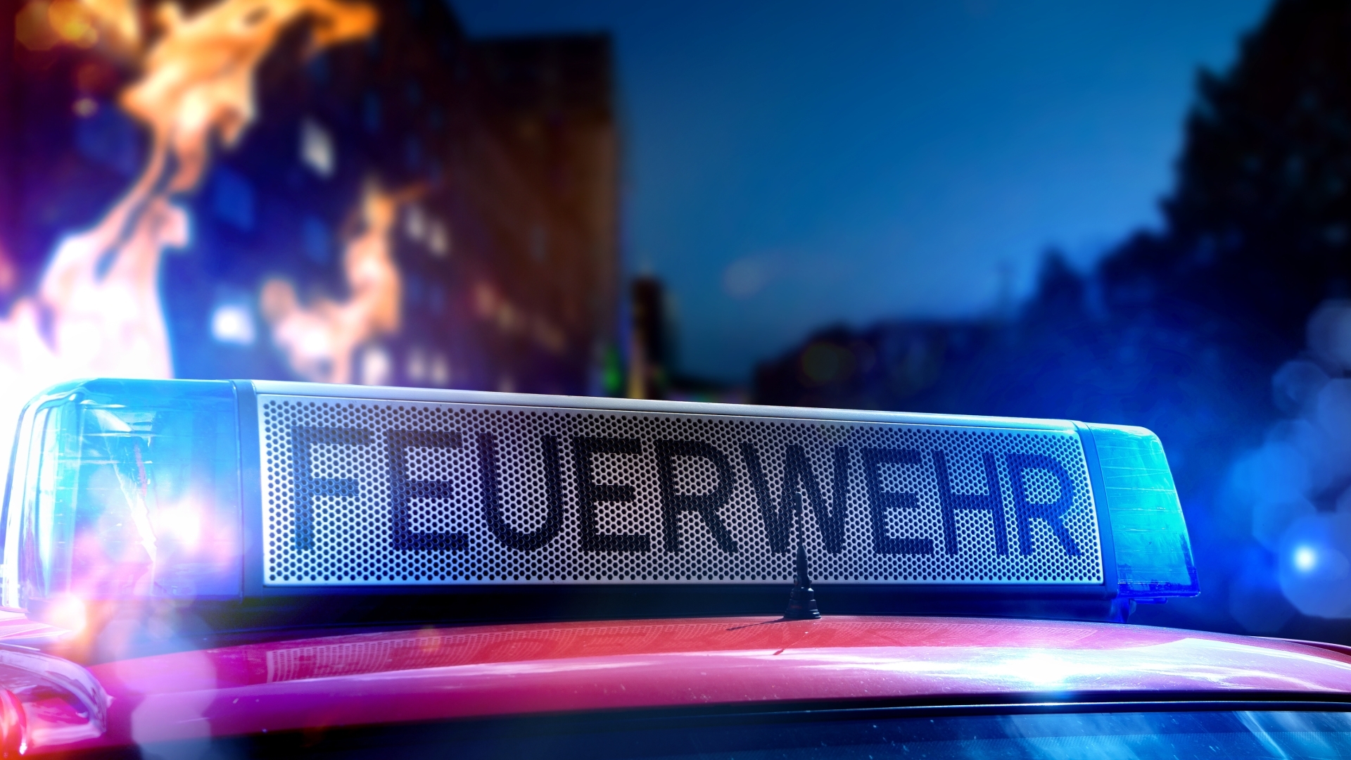 Großer Alarm in Hallstadt – Feuer an Hebebühne