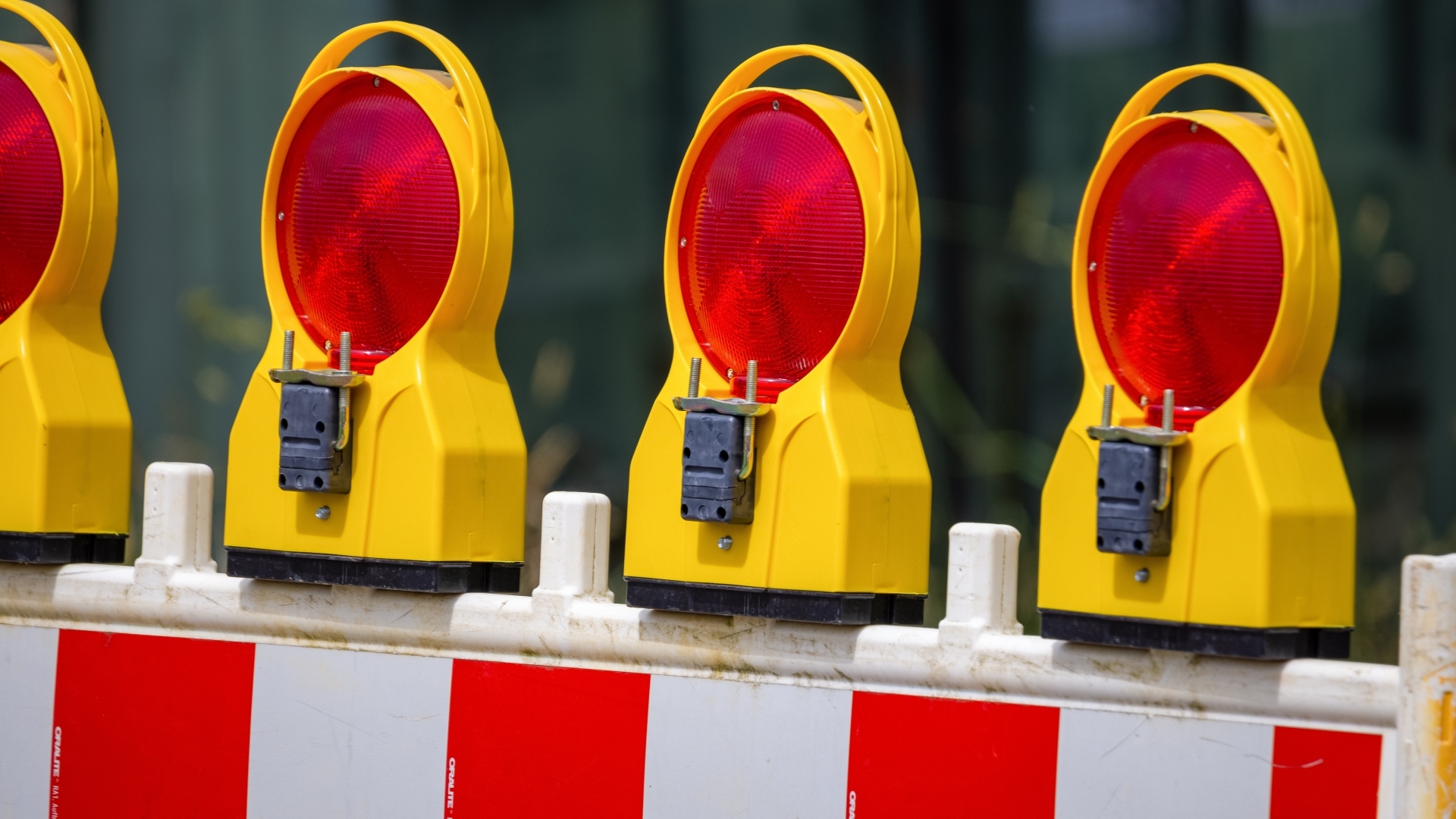 B 505 bei Bamberg: Leitschwellen sollen für mehr Verkehrssicherheit sorgen