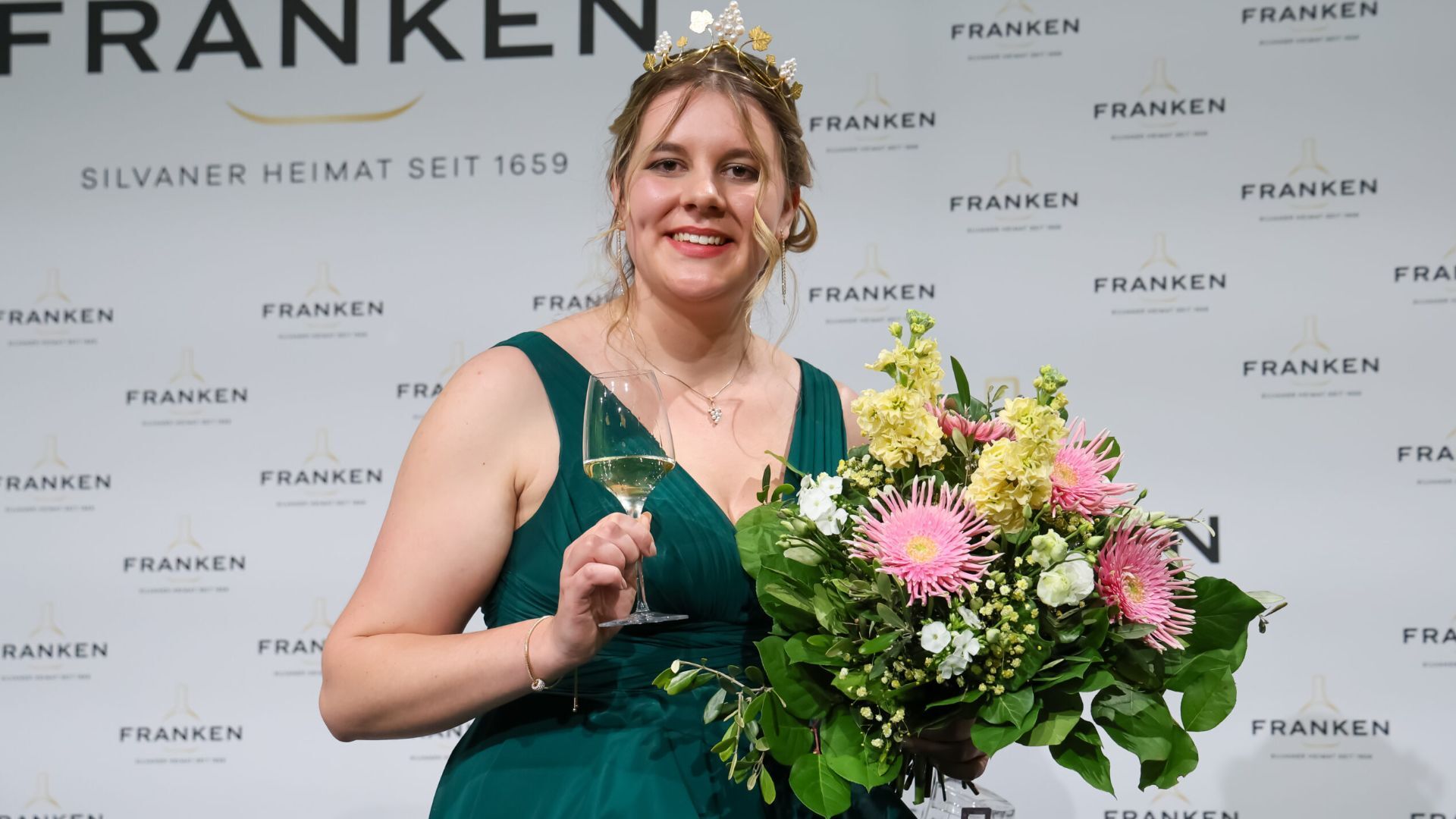 Fränkische Weinkönigin gesucht – Bewerbungsfrist endet morgen