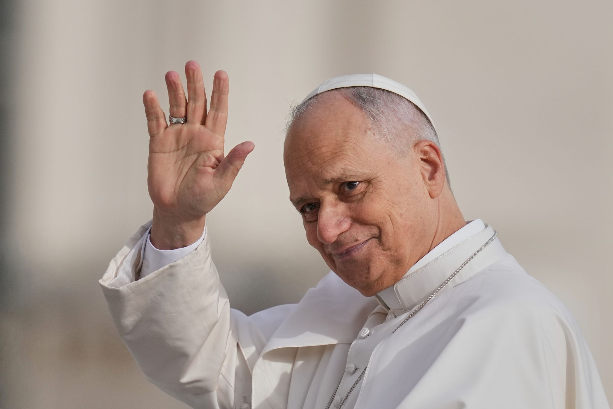 Papst Leo XIV. für erste Auslandsreise in Türkei gelandet