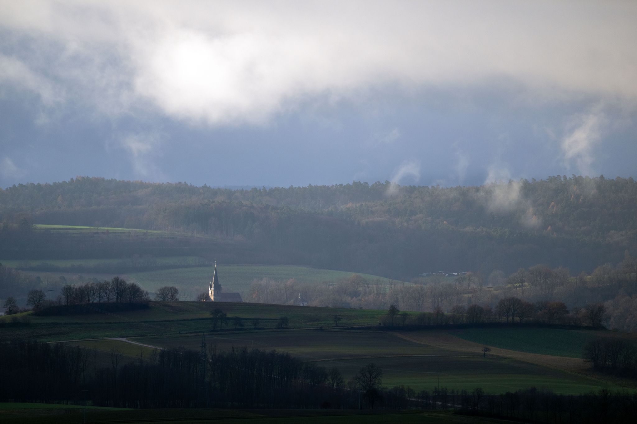 Mildes Wetter in Bayern – Glättegefahr in der Nacht
