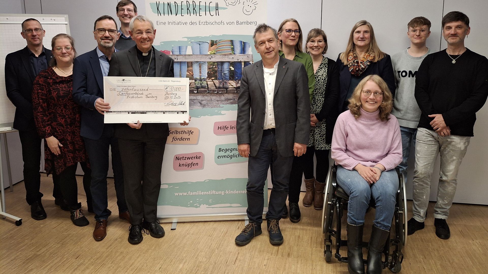 Stiftung von Erzbischof em. Schick unterstützt Familien und Projekte