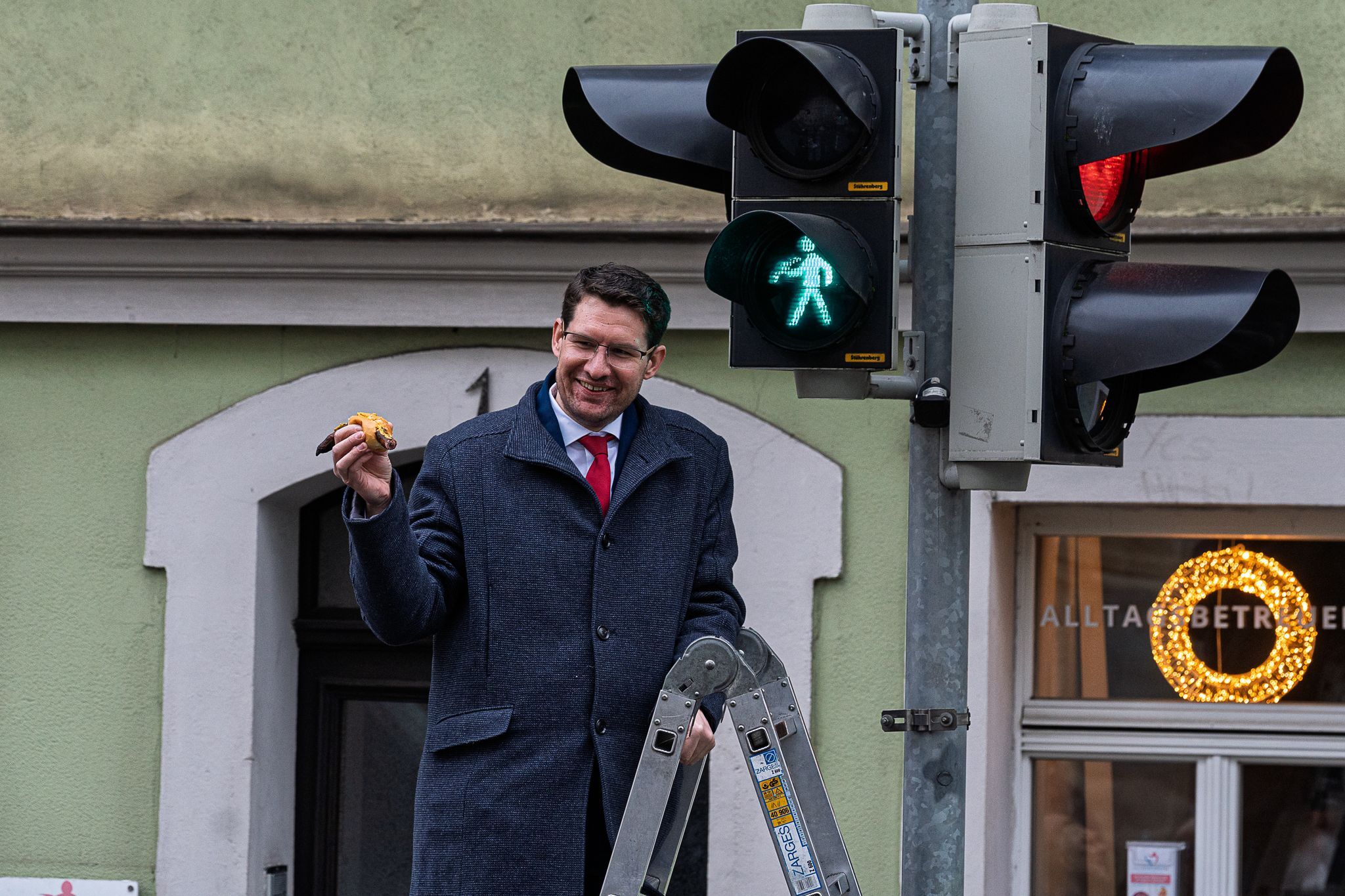 Coburg würdigt die Bratwurst mit Ampelmännchen
