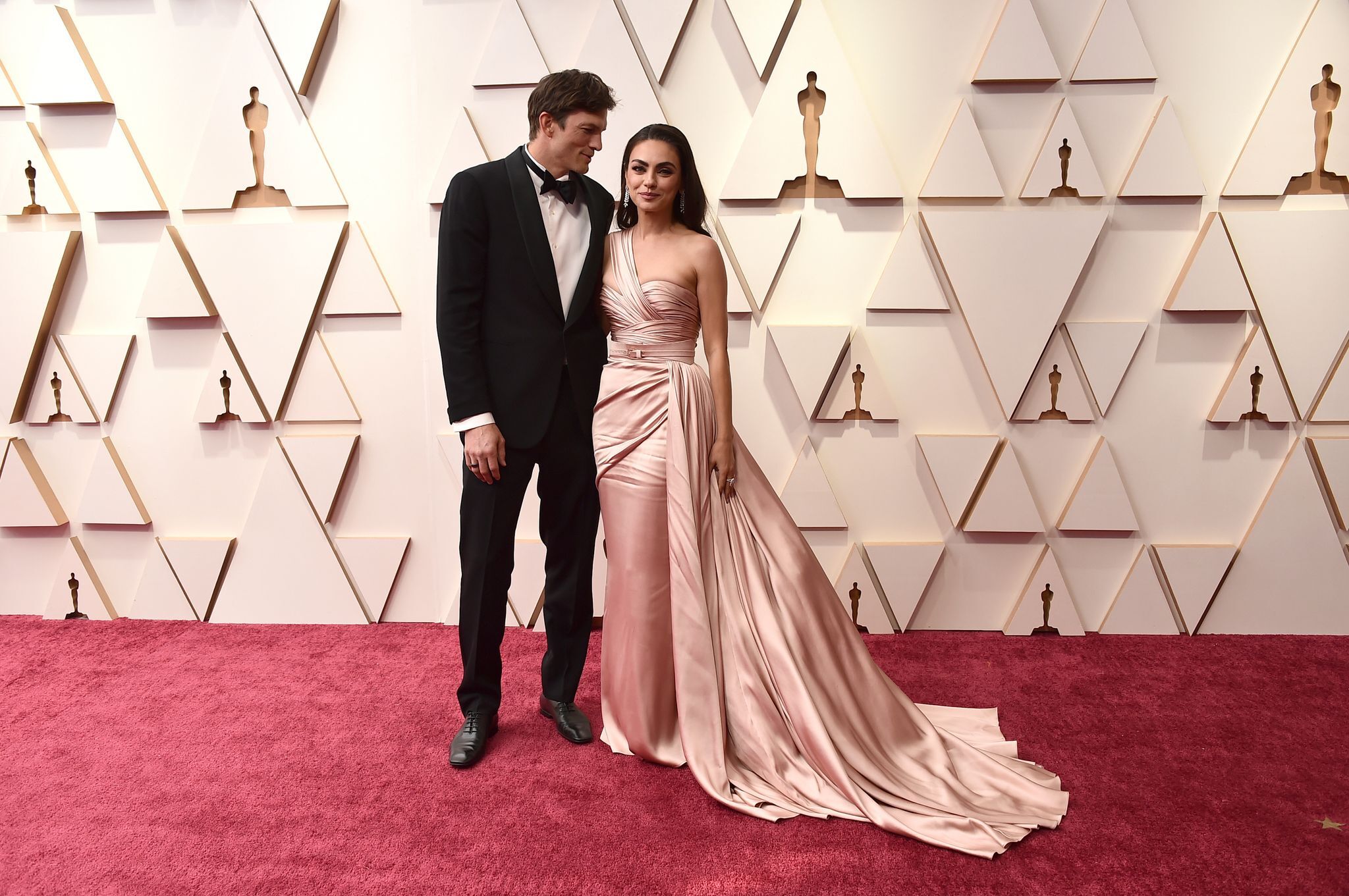 Mila Kunis: Ashton Kutcher bringt Kindern Jiu-Jitsu bei