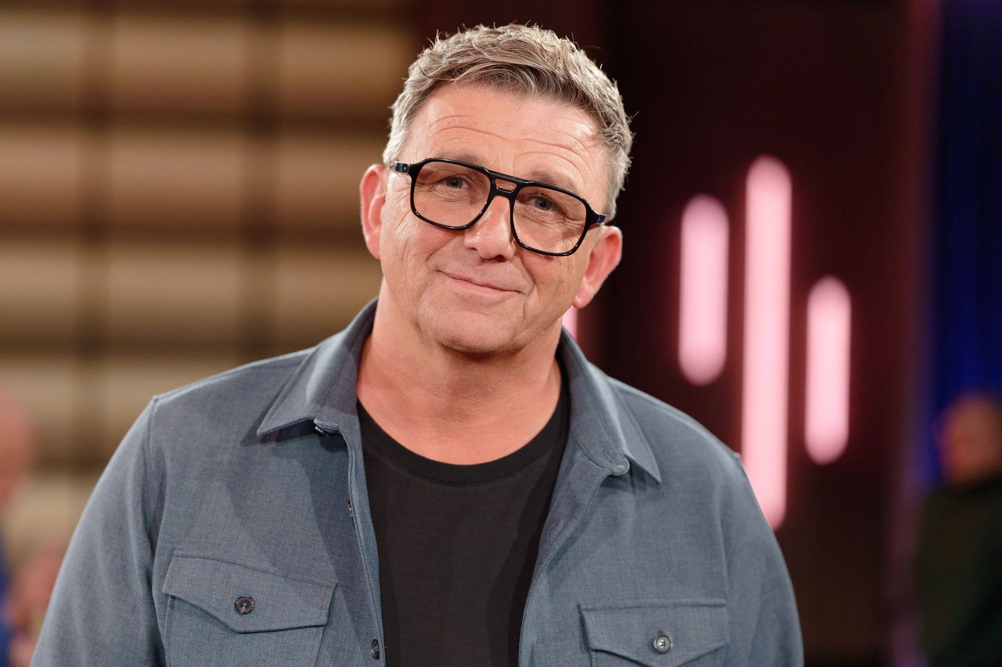 Heiter-besinnliches Weihnachten mit Hans Sigl