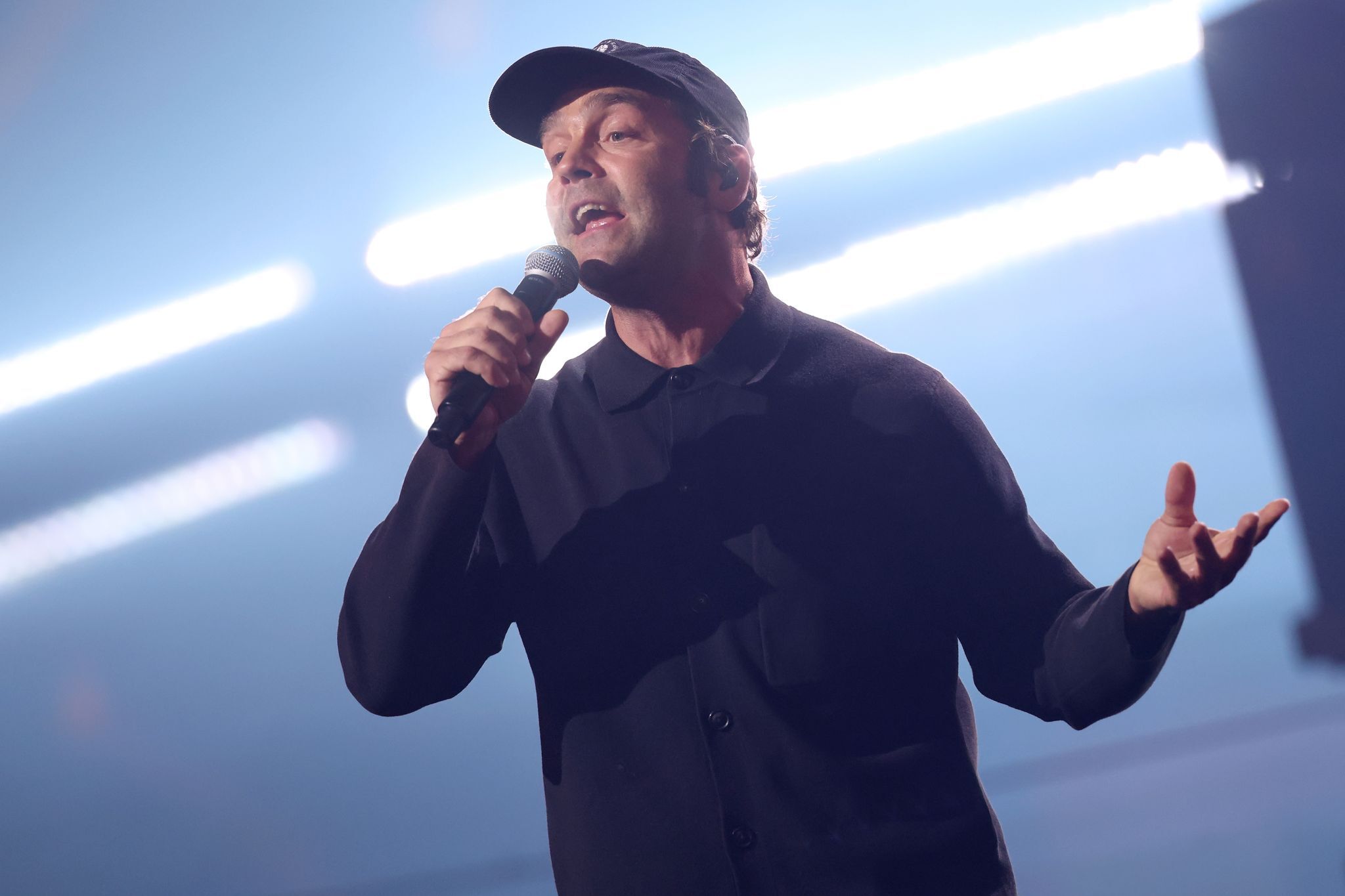 Bosse singt kinderfreundliche Version seines Anti-Hass-Songs