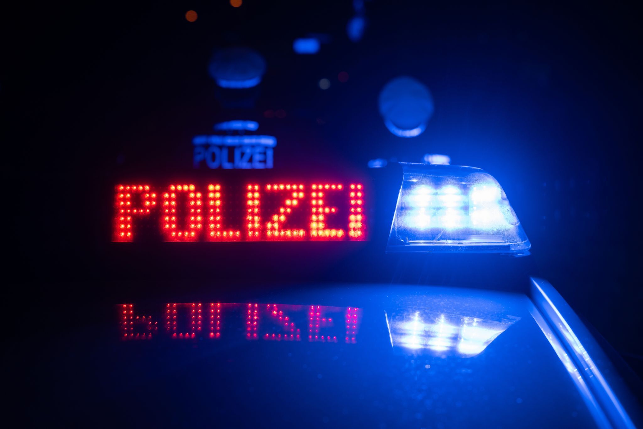 Polizei: Frau droht auf Weihnachtsmarkt in Oldenburg