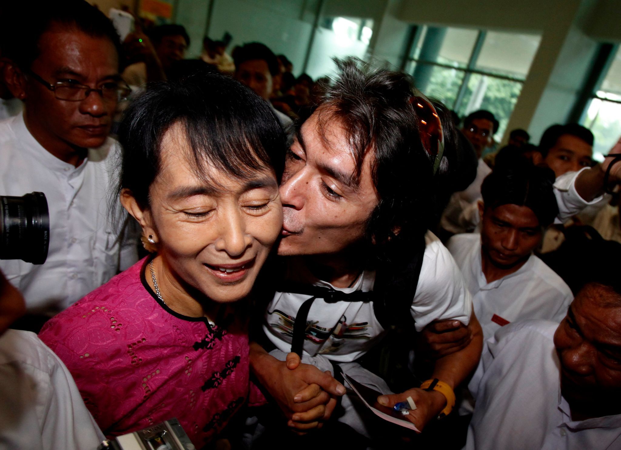 Sohn von Aung San Suu Kyi kritisiert Wahl in Myanmar