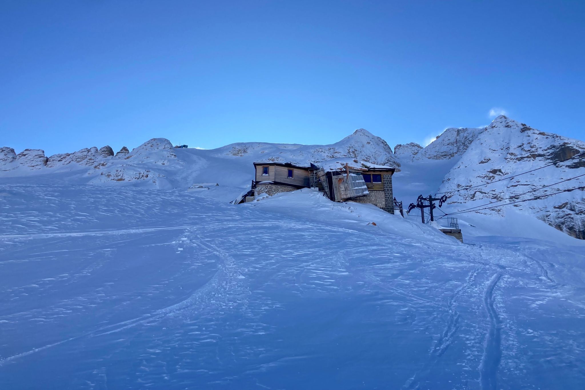Wintersportler gerät an der Marmolata in Lawine und stirbt