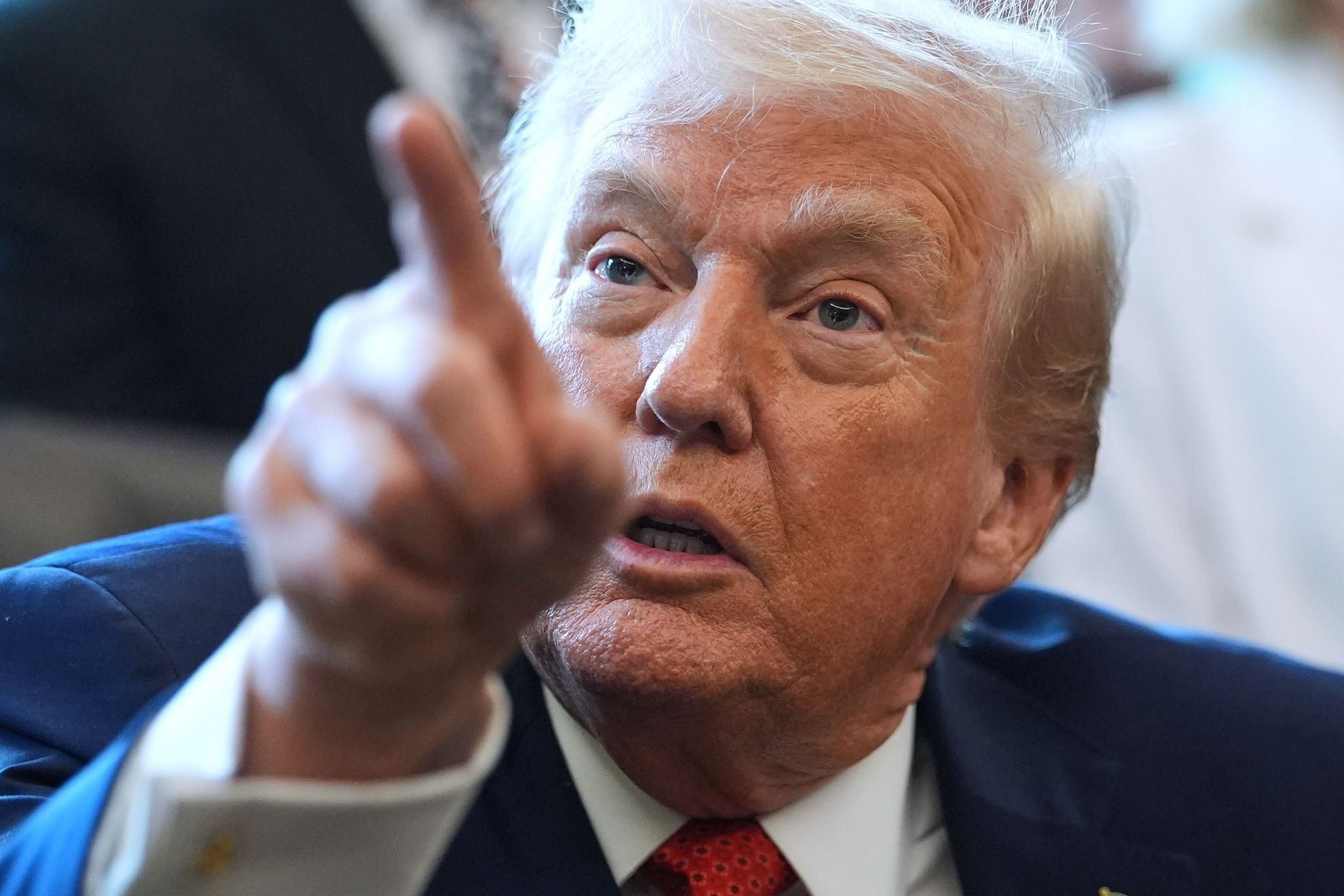 Trump droht Iran wegen Gewalt gegen Demonstranten