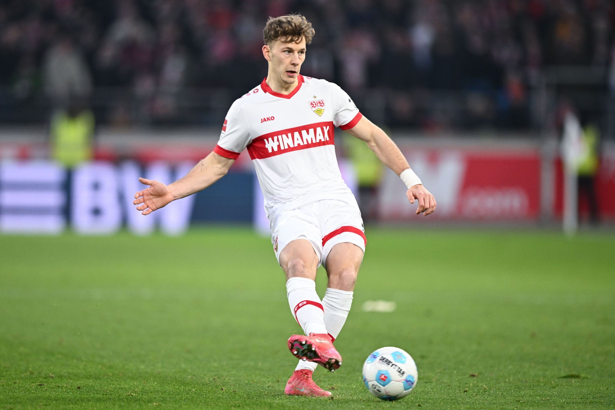 Stuttgart verleiht aussortierten Keitel an FC Augsburg