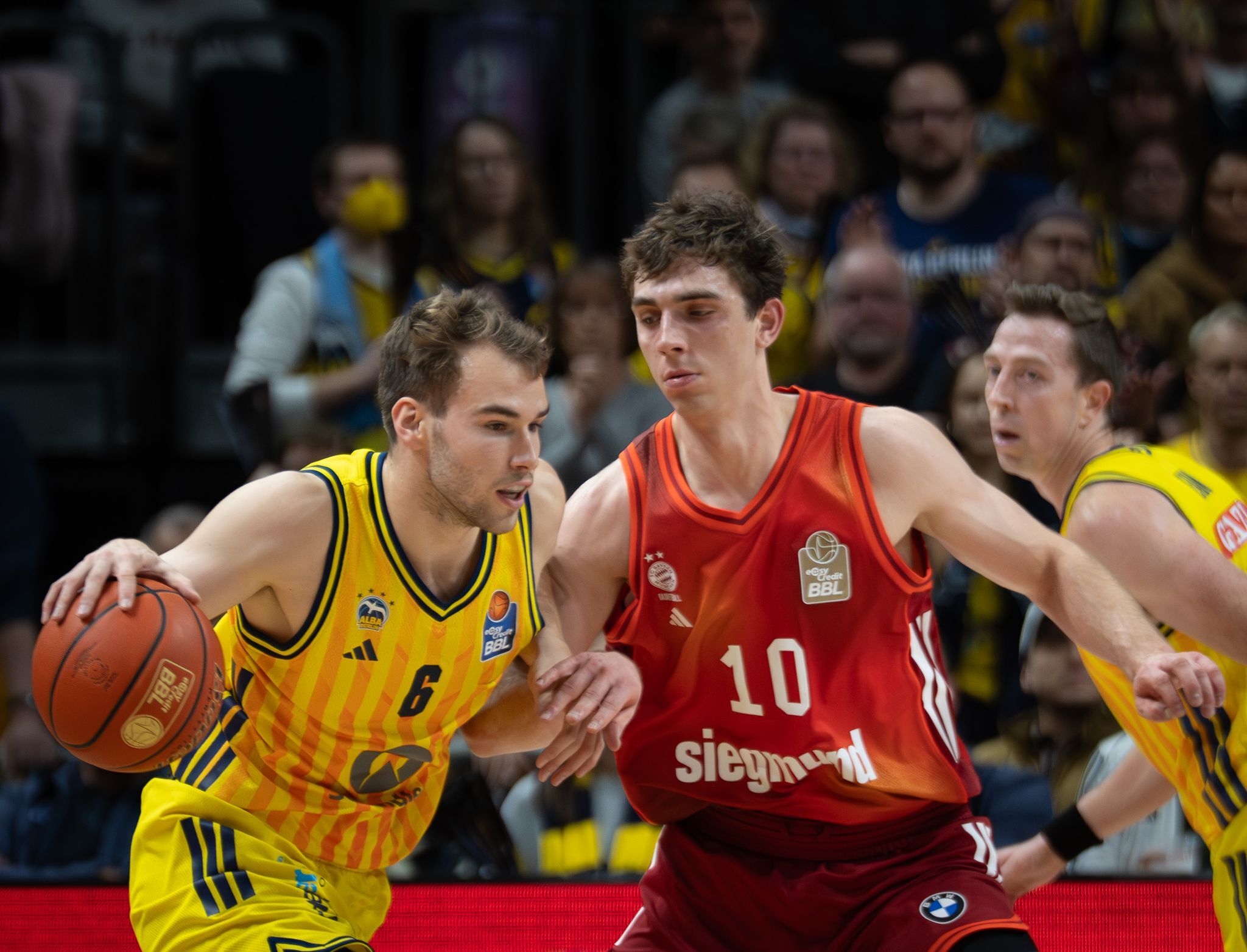 FC Bayern baut gegen Braunschweig Siegesserie aus