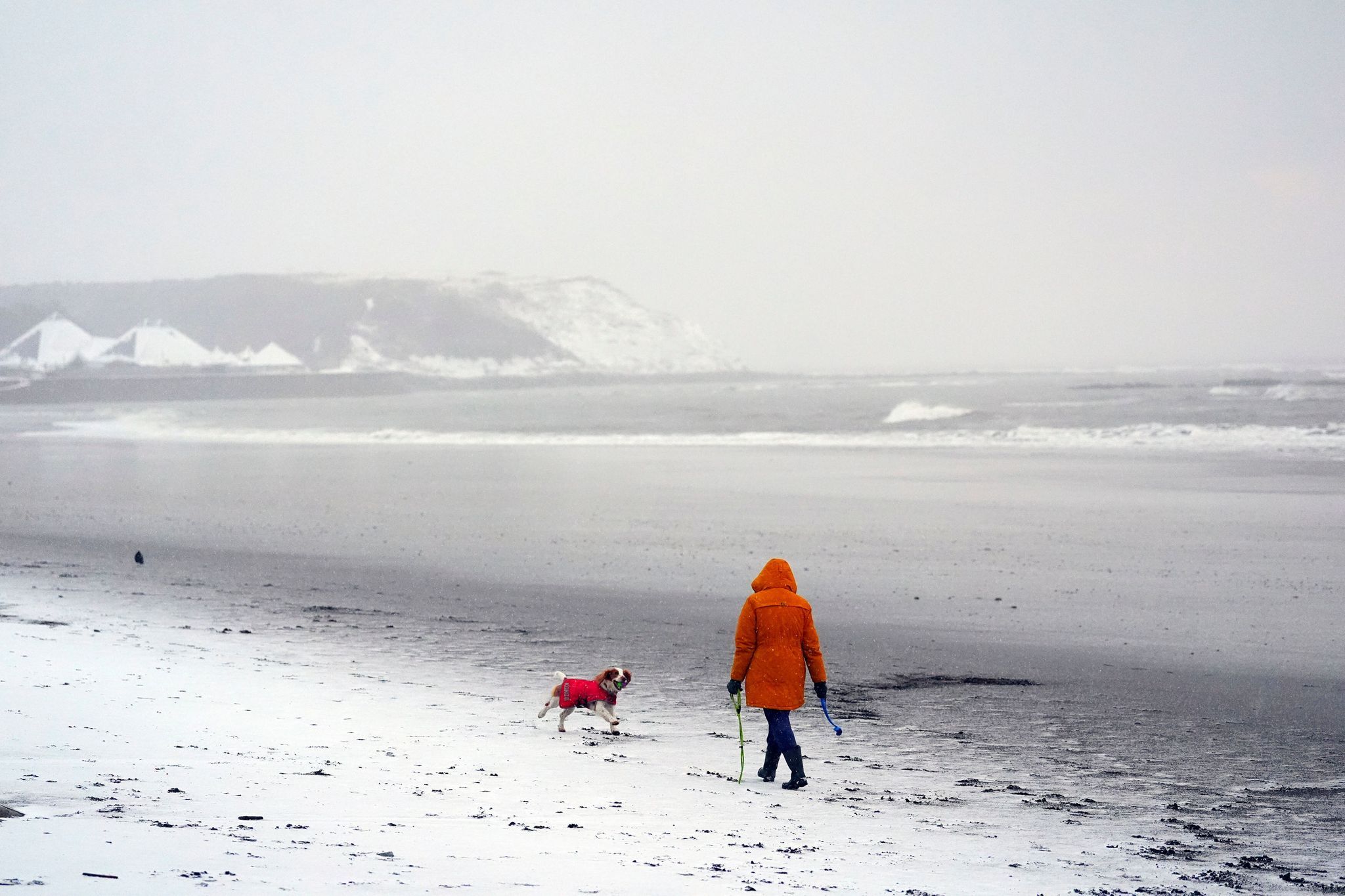 Schnee und Eis sorgen für Chaos in europäischen Ländern
