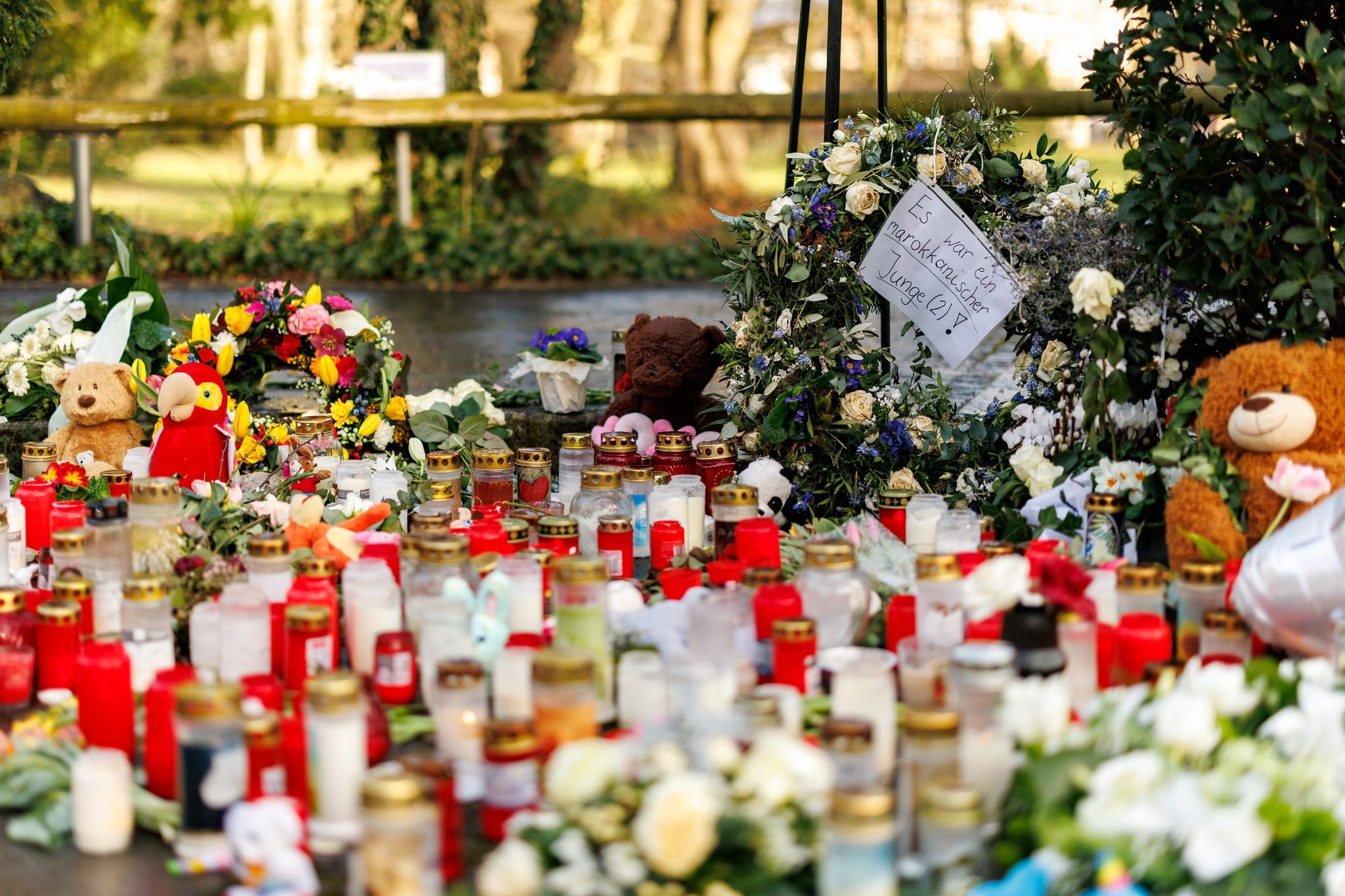 Helfer von Aschaffenburg zur Festnahme ausgeschrieben