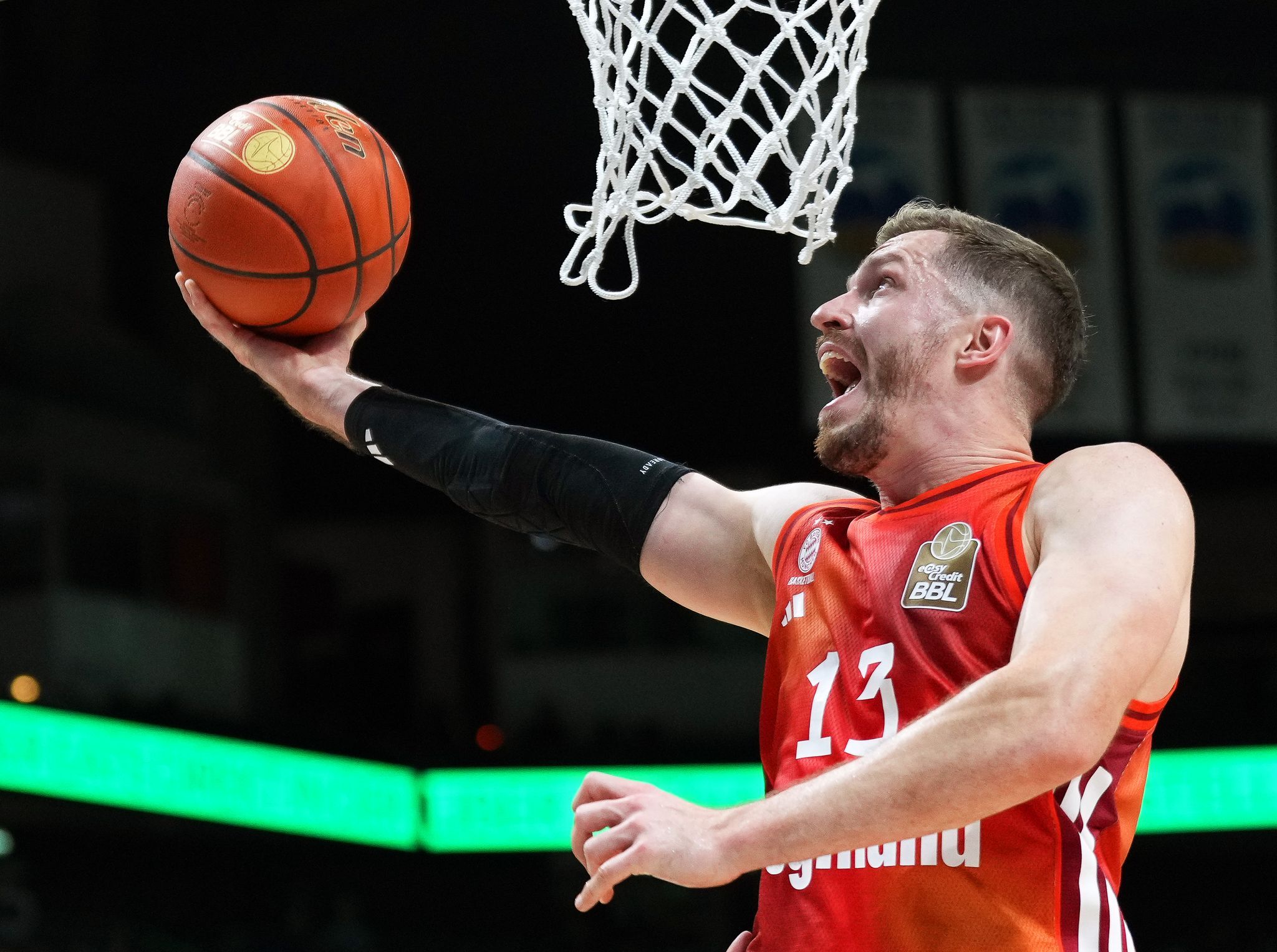 Obst führt Bayerns Basketballer zum nächsten Sieg