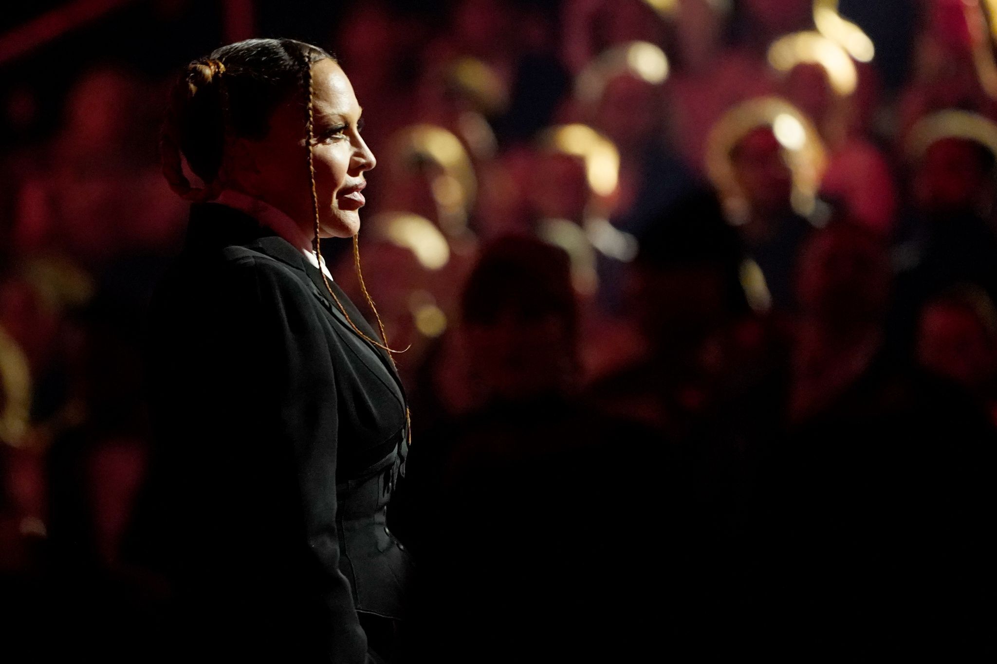 Madonna singt italienischen Song in sinnlichem Werbevideo