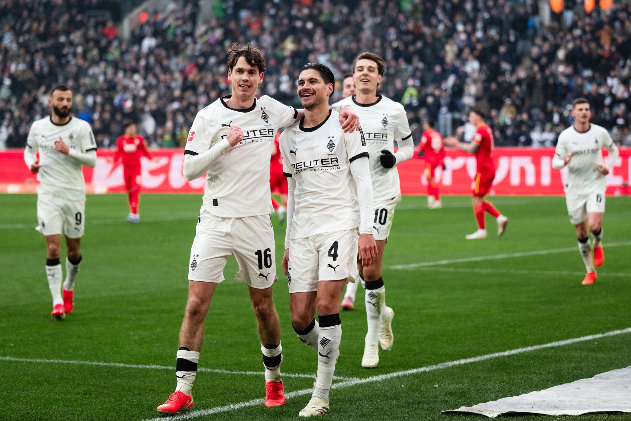 Doppelpack von Tabakovic besiegelt Augsburgs Niederlage