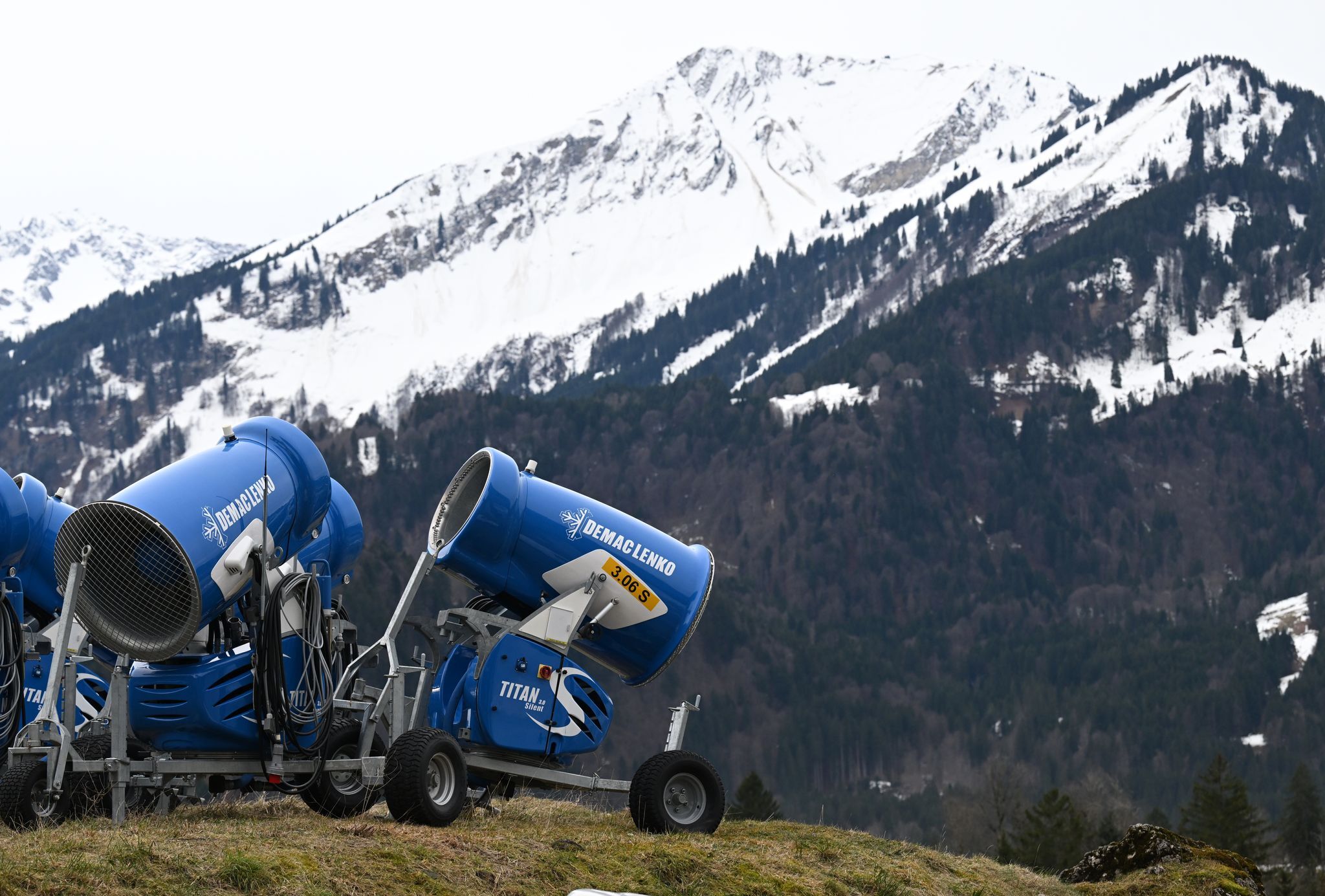Aiwanger kritisiert Förderstopp für Schneekanonen in Bayern