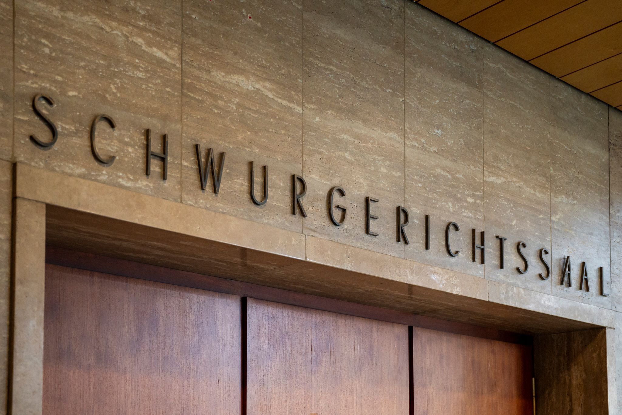 Mutmaßlicher Millionenbetrug mit Diesel vor Gericht