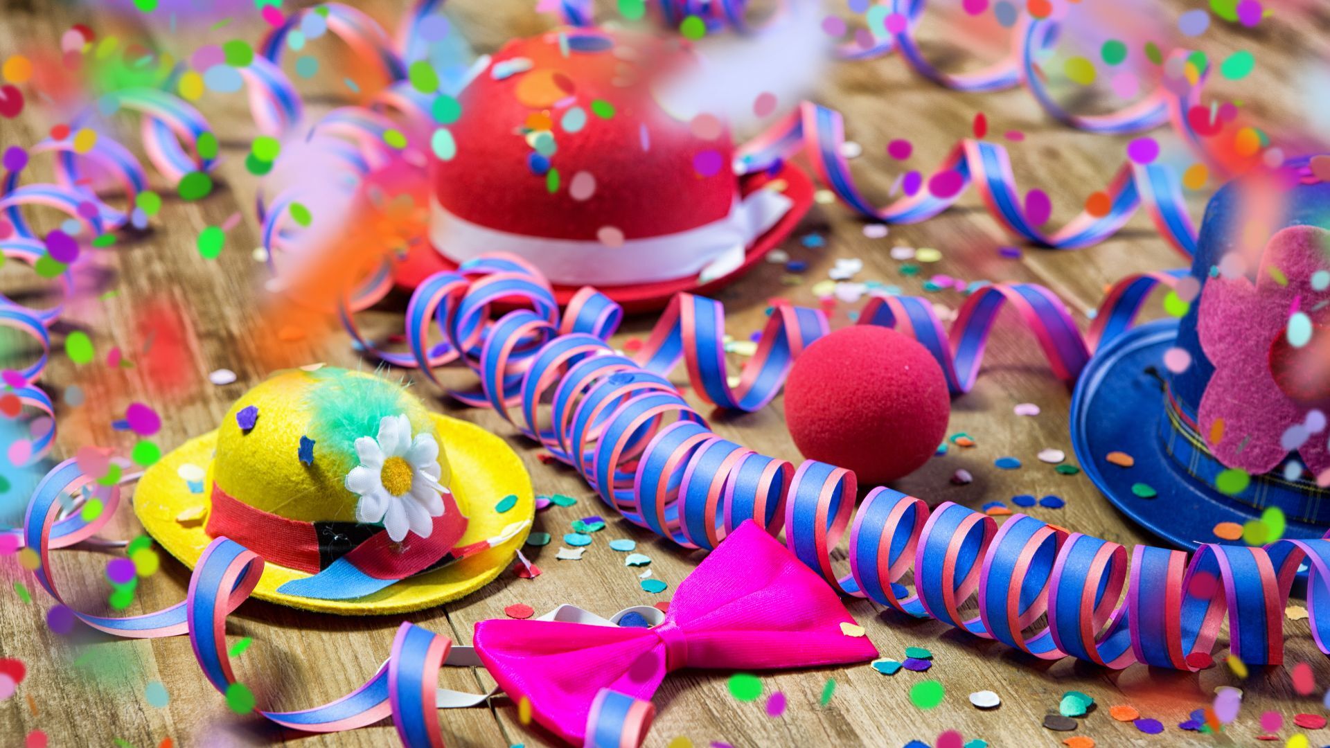 Busse weichen Faschingsumzügen