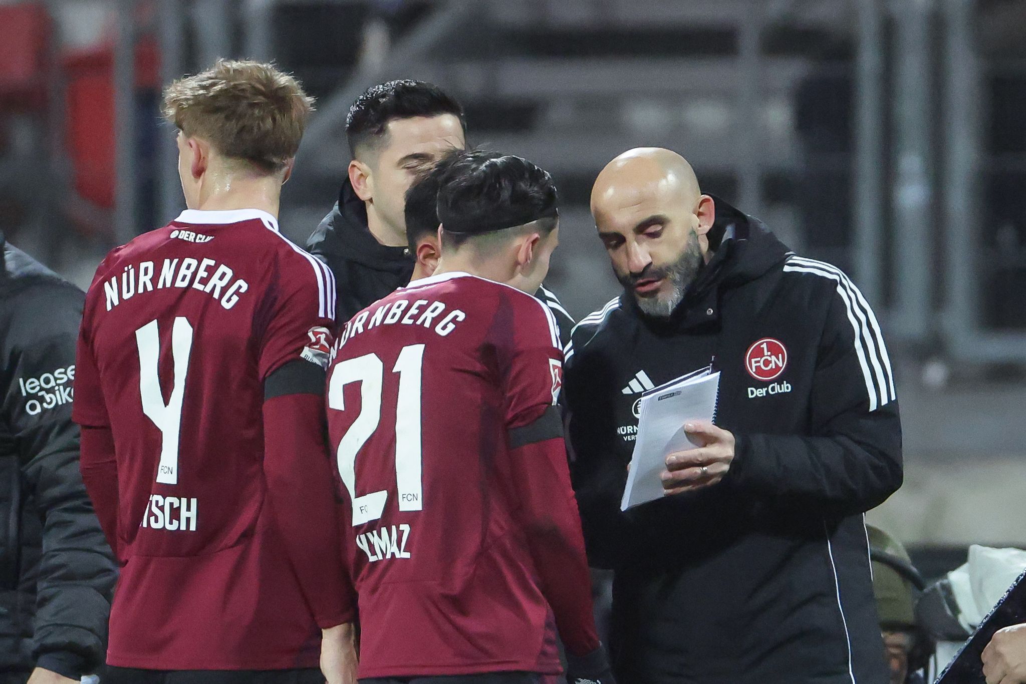 Nürnberger Klose auf Tribüne: Pinolas einmalige Chefrolle