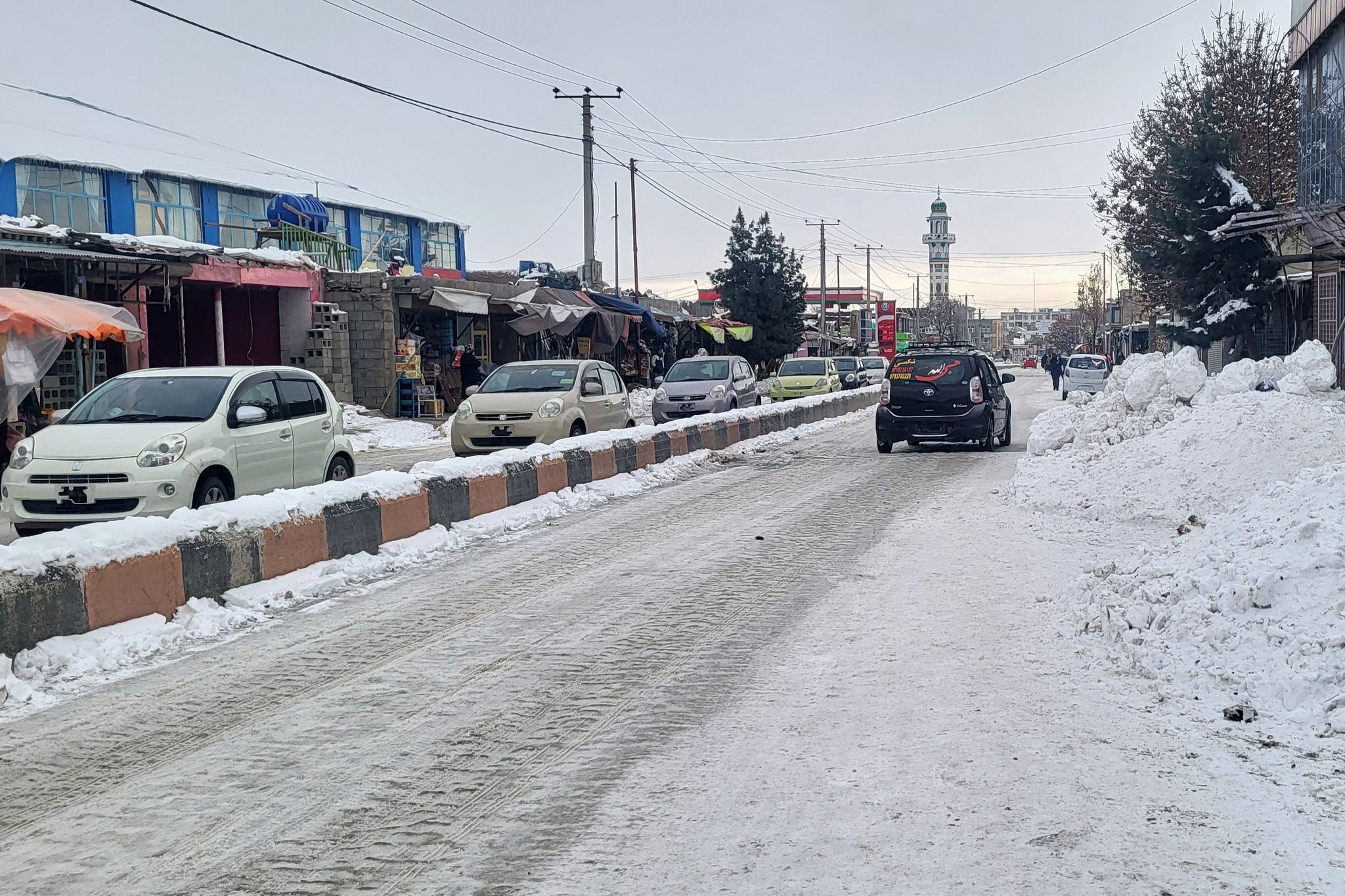 Dutzende Tote und Verletzte nach Schneefällen in Afghanistan