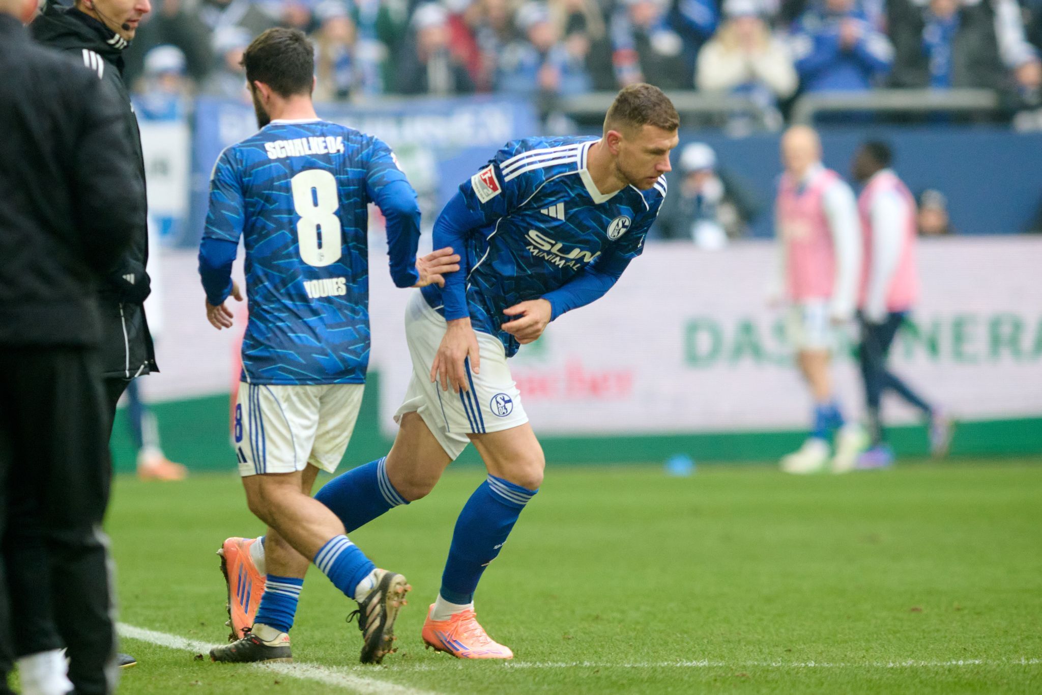 Dzeko trifft bei Schalke-Debüt: 2:2 gegen Kaiserslautern