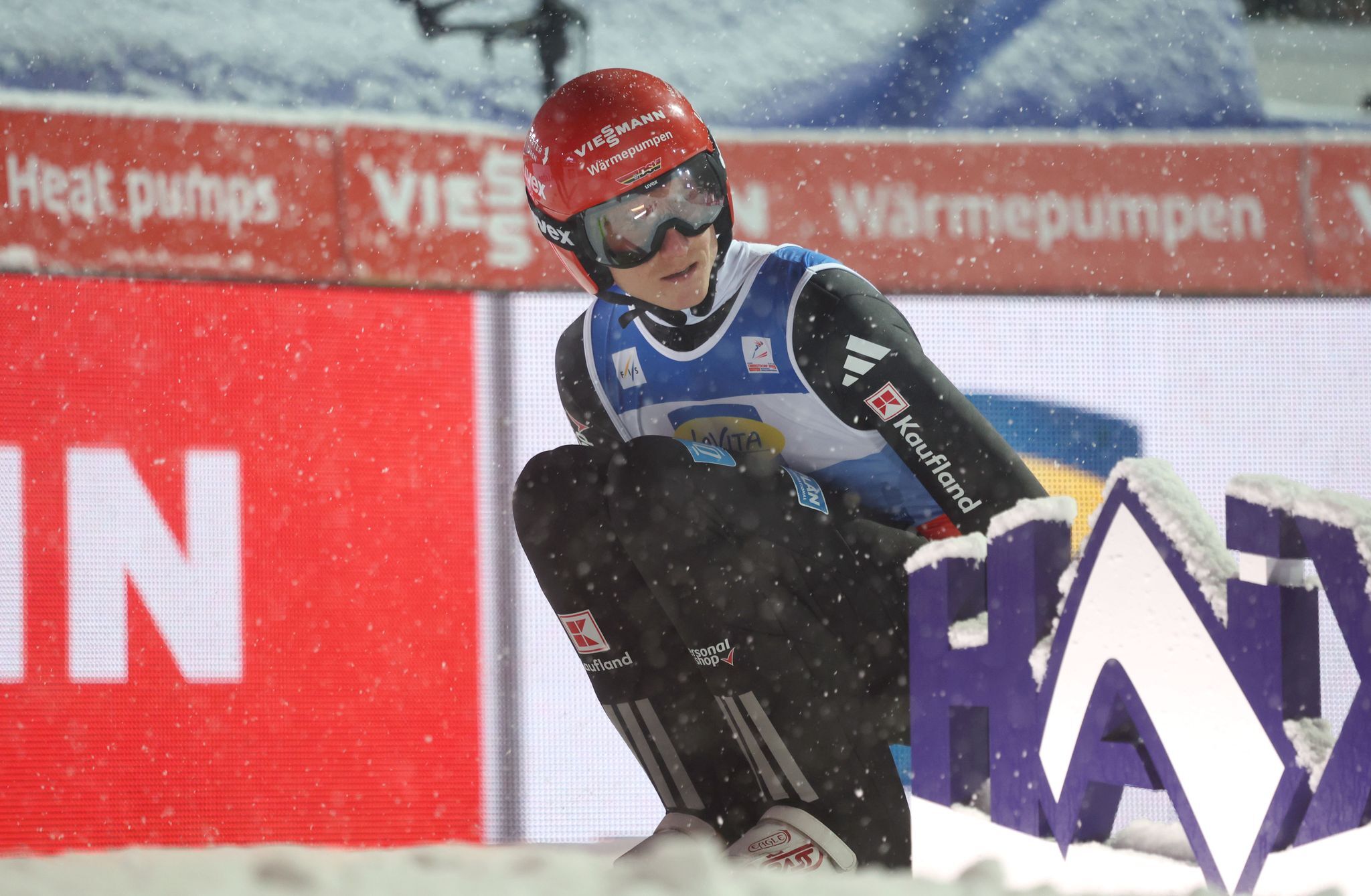 Verrückte Flug-WM: Prevc verliert Ski, Deutschland auf vier