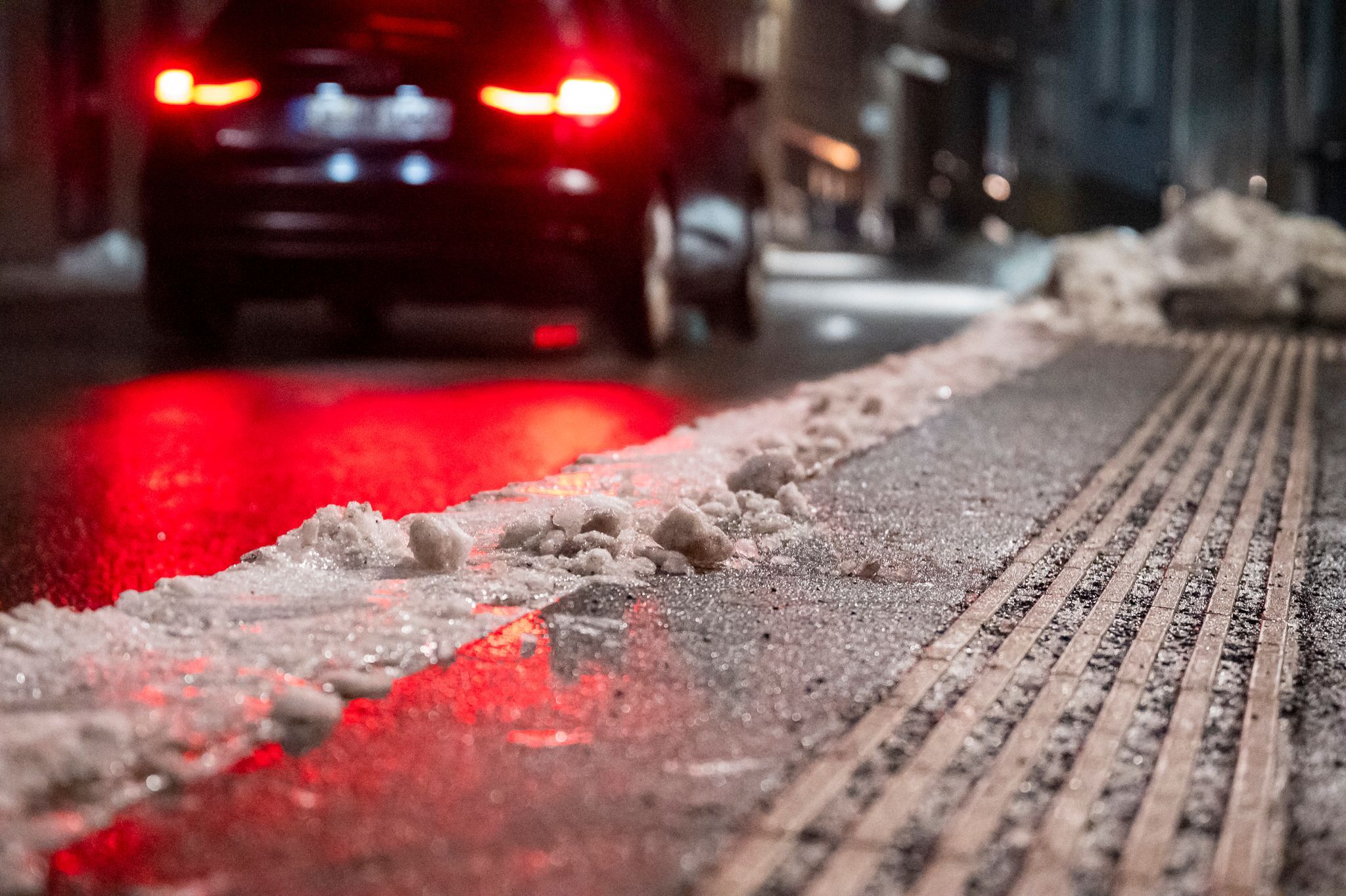 Schulen vielerorts wieder offen – Glättegefahr nicht gebannt