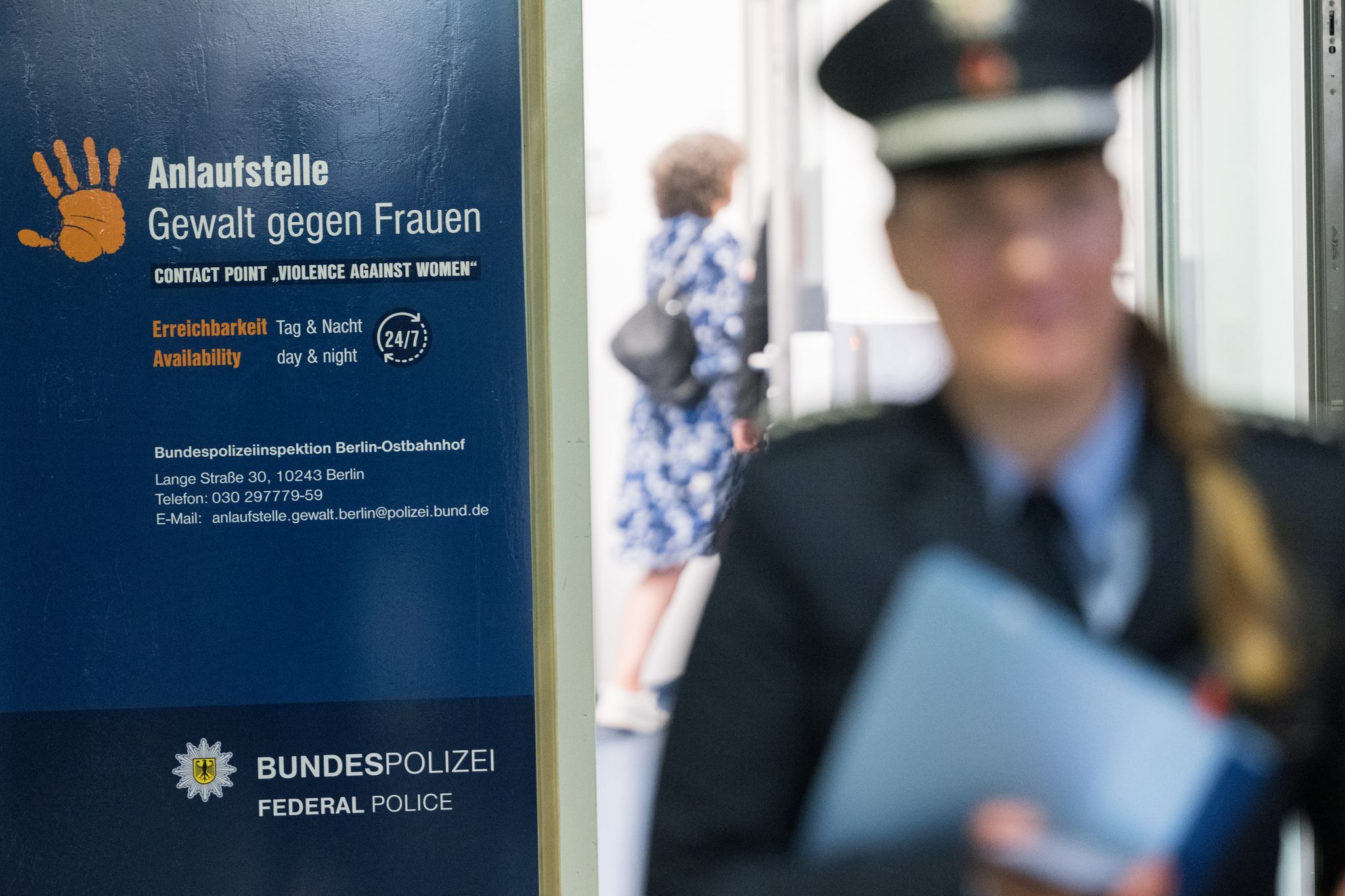 Bundespolizistinnen beraten Gewaltopfer: Arzt oder Anzeige?