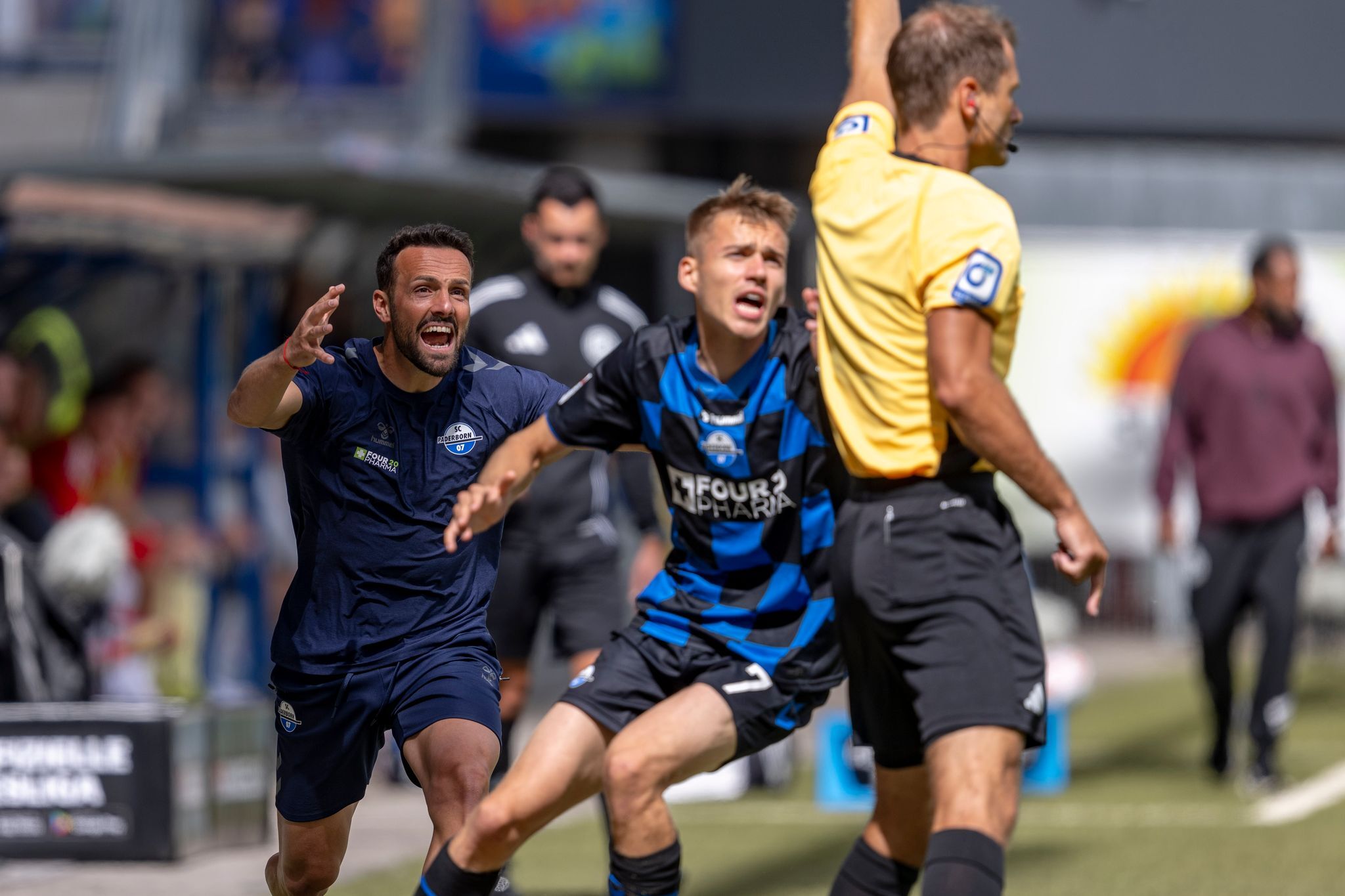 Trainer gesperrt, Spieler fehlen: Paderborn muss umbauen