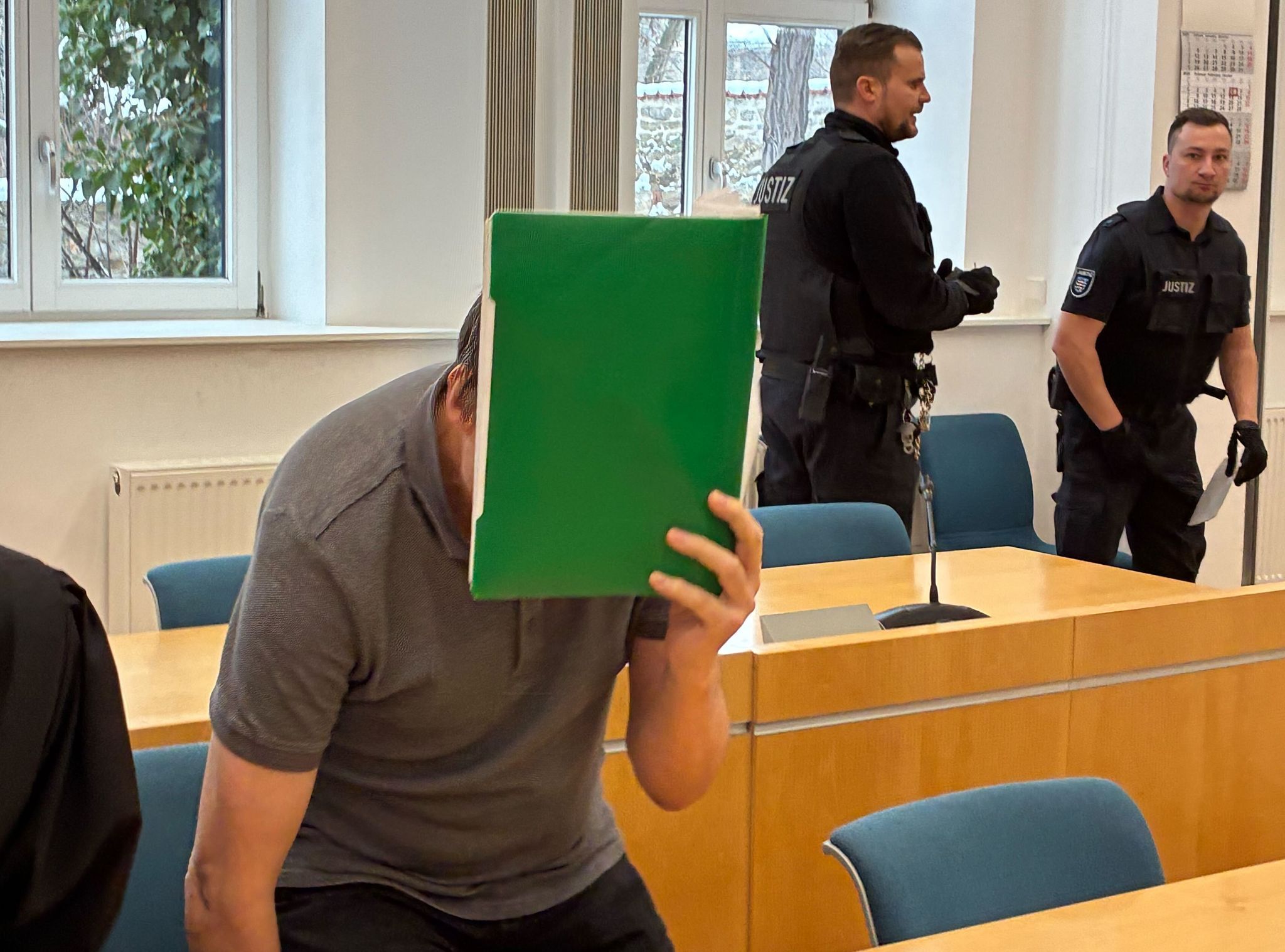 Mehr als vier Jahre Haft für Ex-Lehrer nach Missbrauch