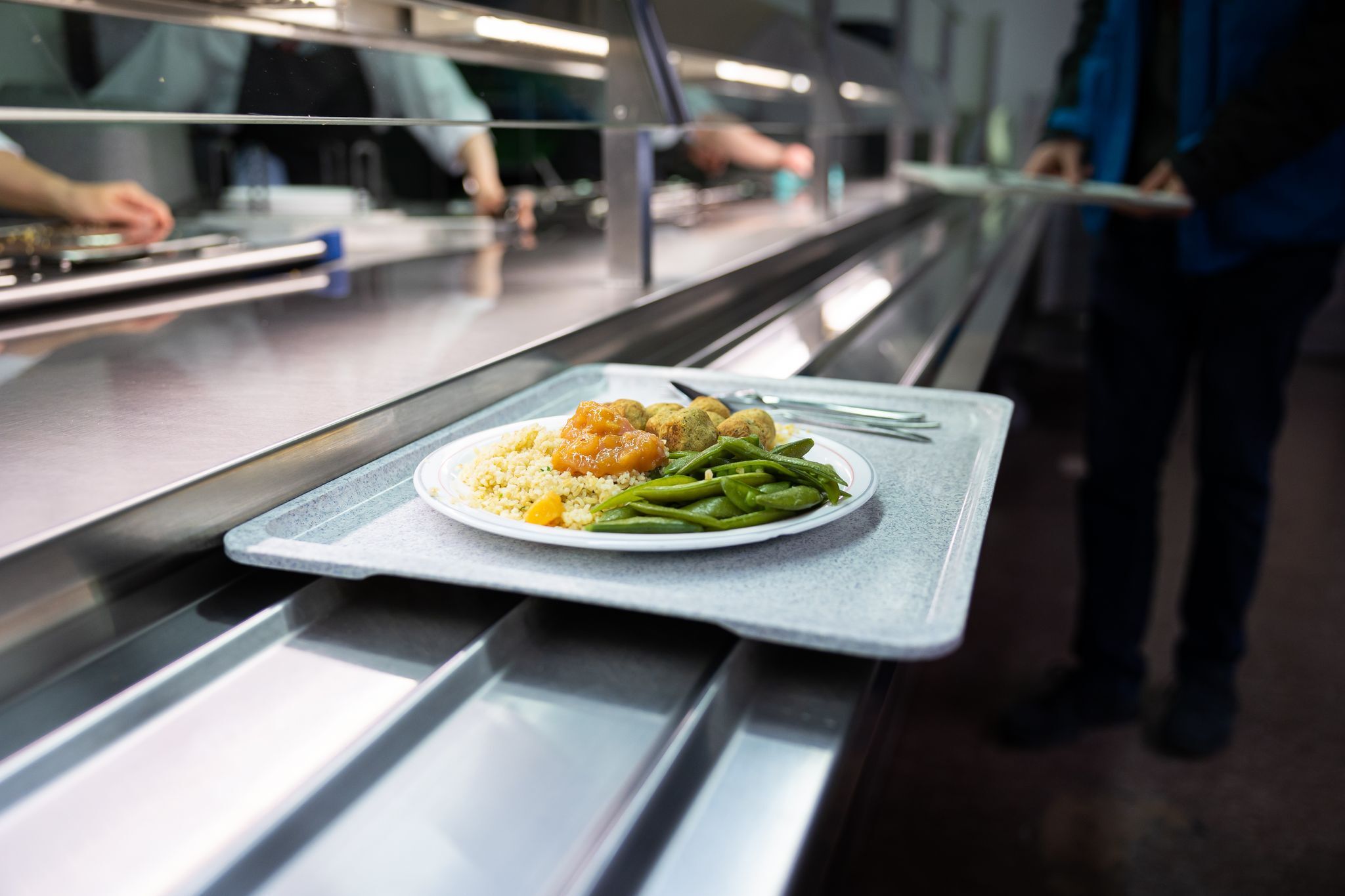 Warum so viel Besteck aus Bayerns Mensen verschwindet