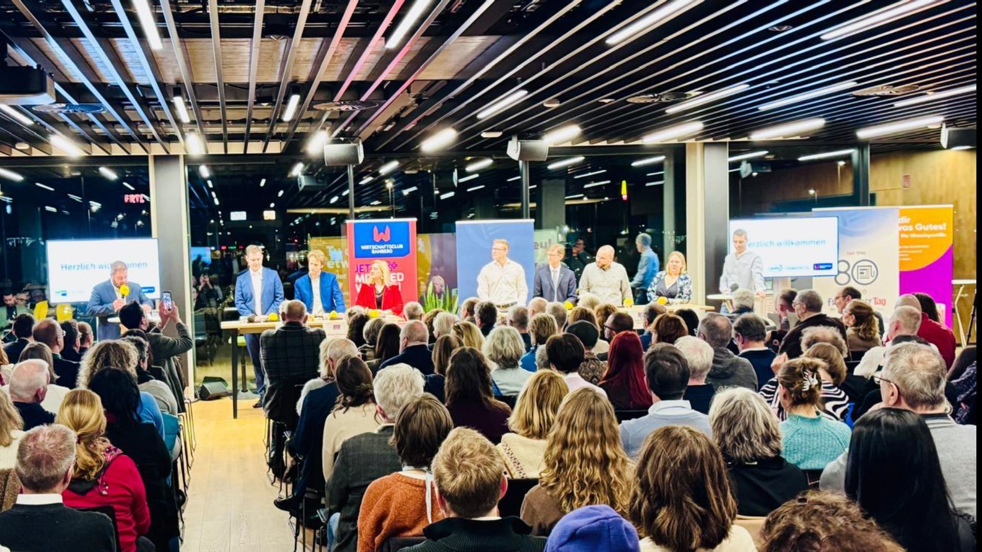 Volles Haus bei Podiumsdiskussion zur Bamberger OB-Wahl