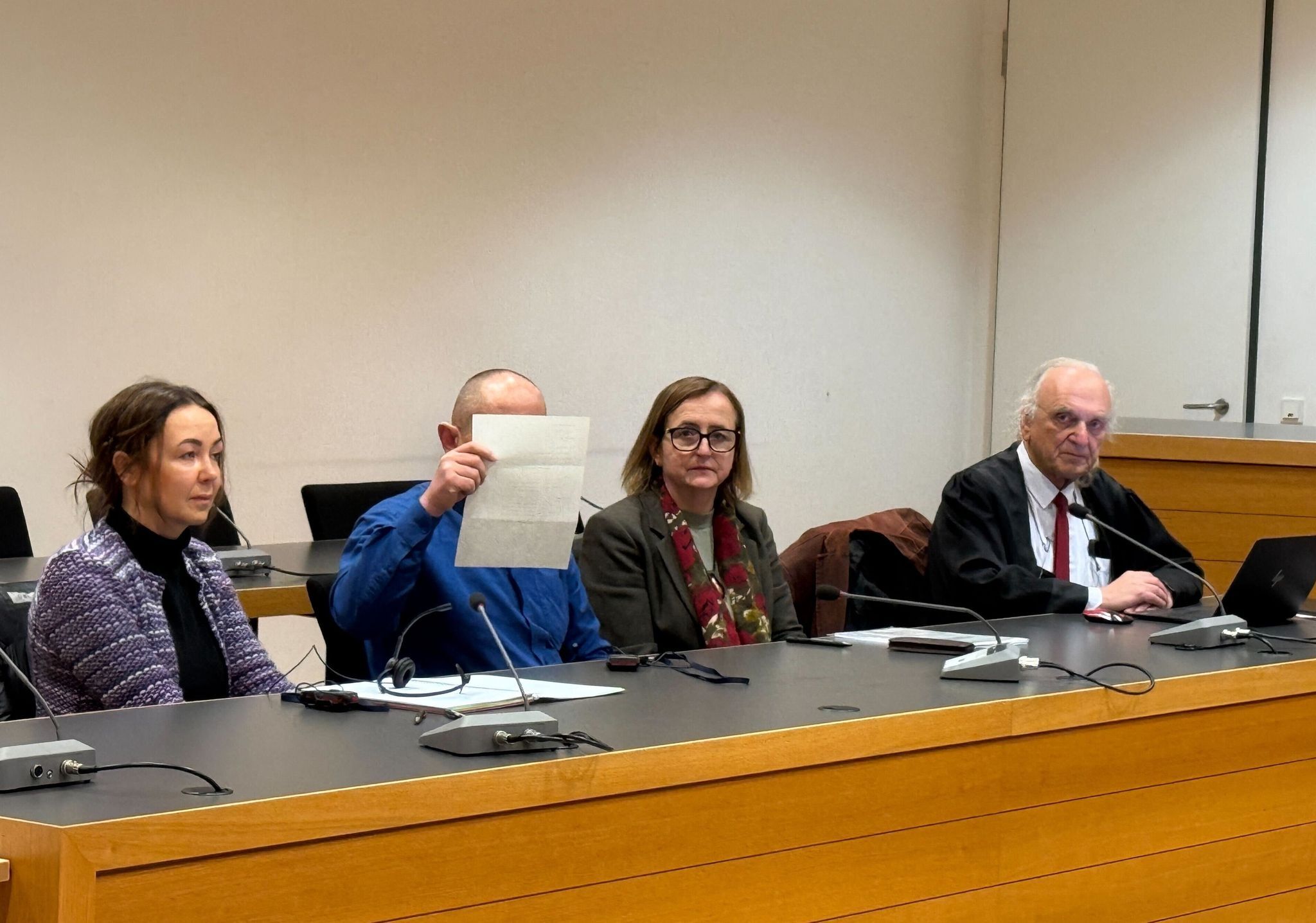 Senioren in Kliniken beklaut – Tausende Euro Schaden