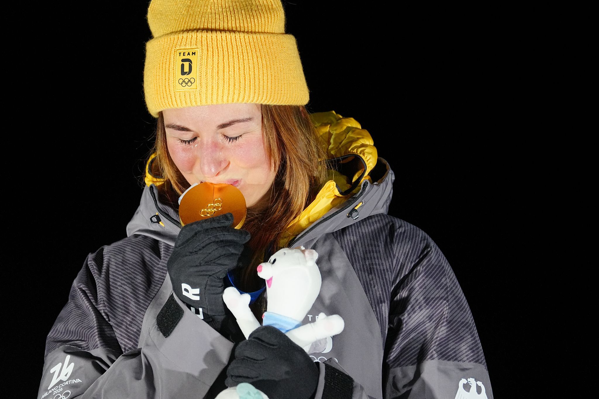 Taubitz rodelt doch noch zu Gold – Enttäuschte Fräbel weint