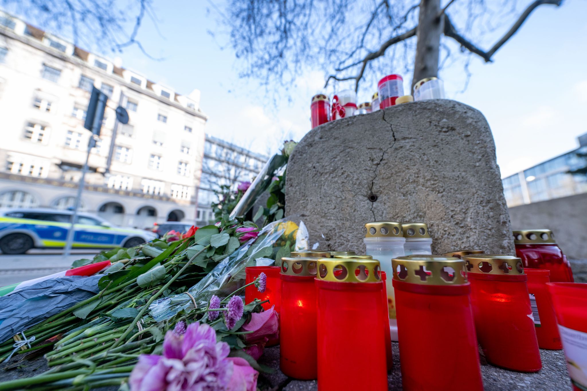 Opfer von Auto-Anschlag zwischen Innehalten und Aufarbeiten