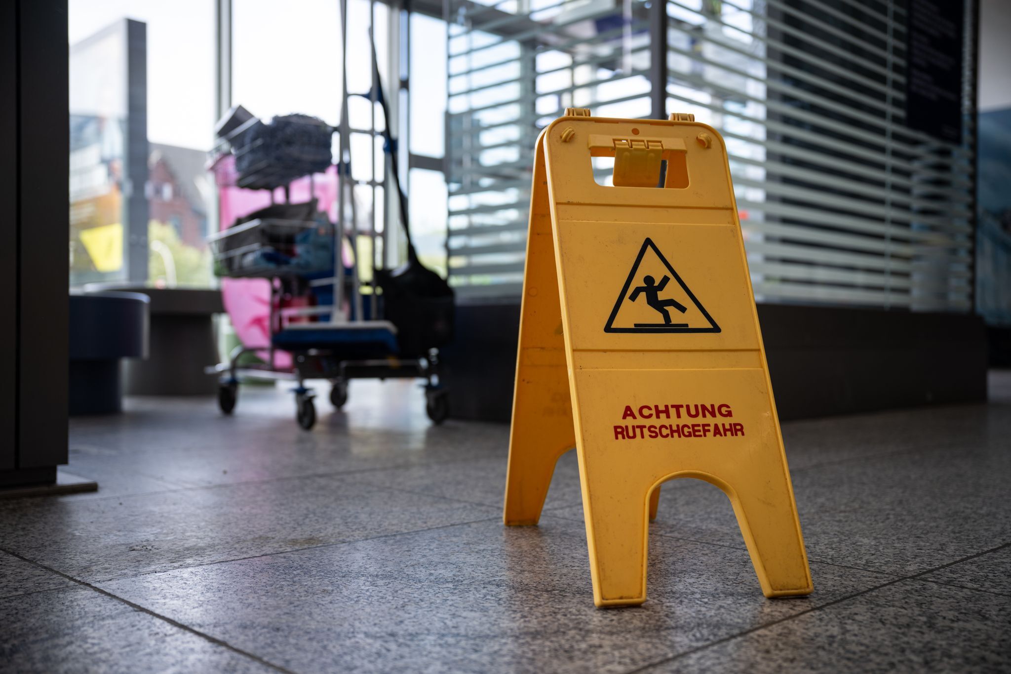 Sechsstelliger Schaden nach Klo-Streich in Münchner Schule