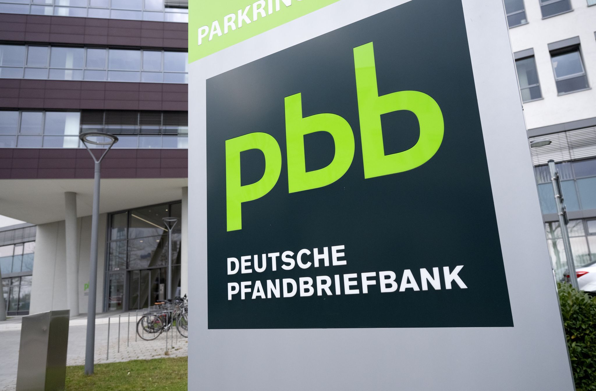 Pfandbriefbank meldet hohen Verlust