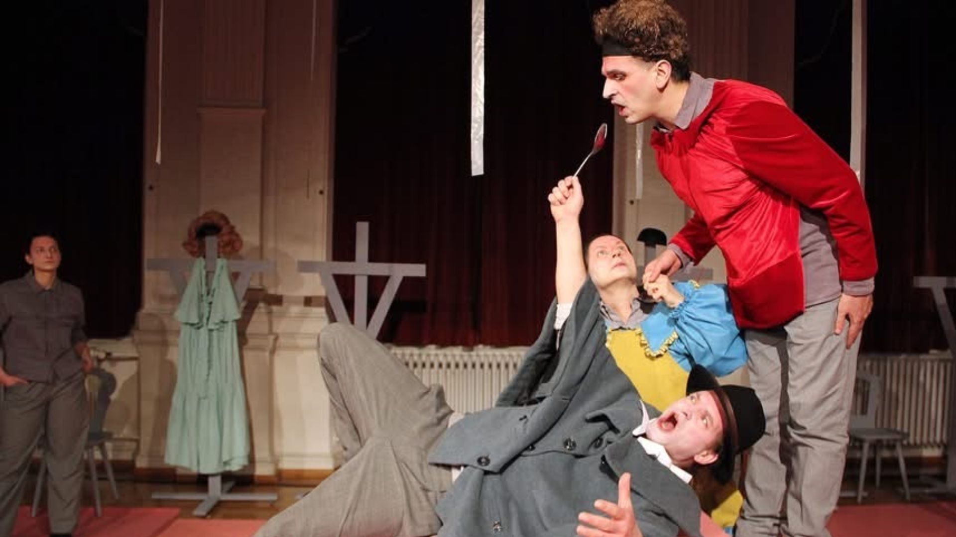 Zwischen Begeisterung und Nachdenklichkeit: TiG Bamberg gibt „Andorra“