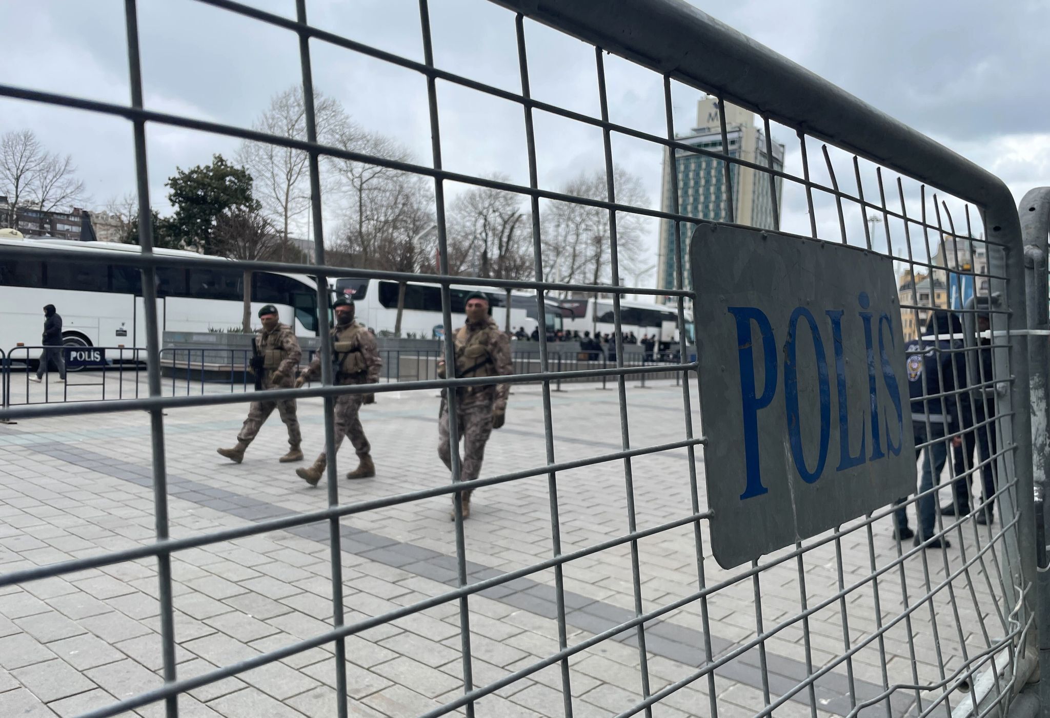 Türkischer Rockstar und Prominente in Türkei festgenommen