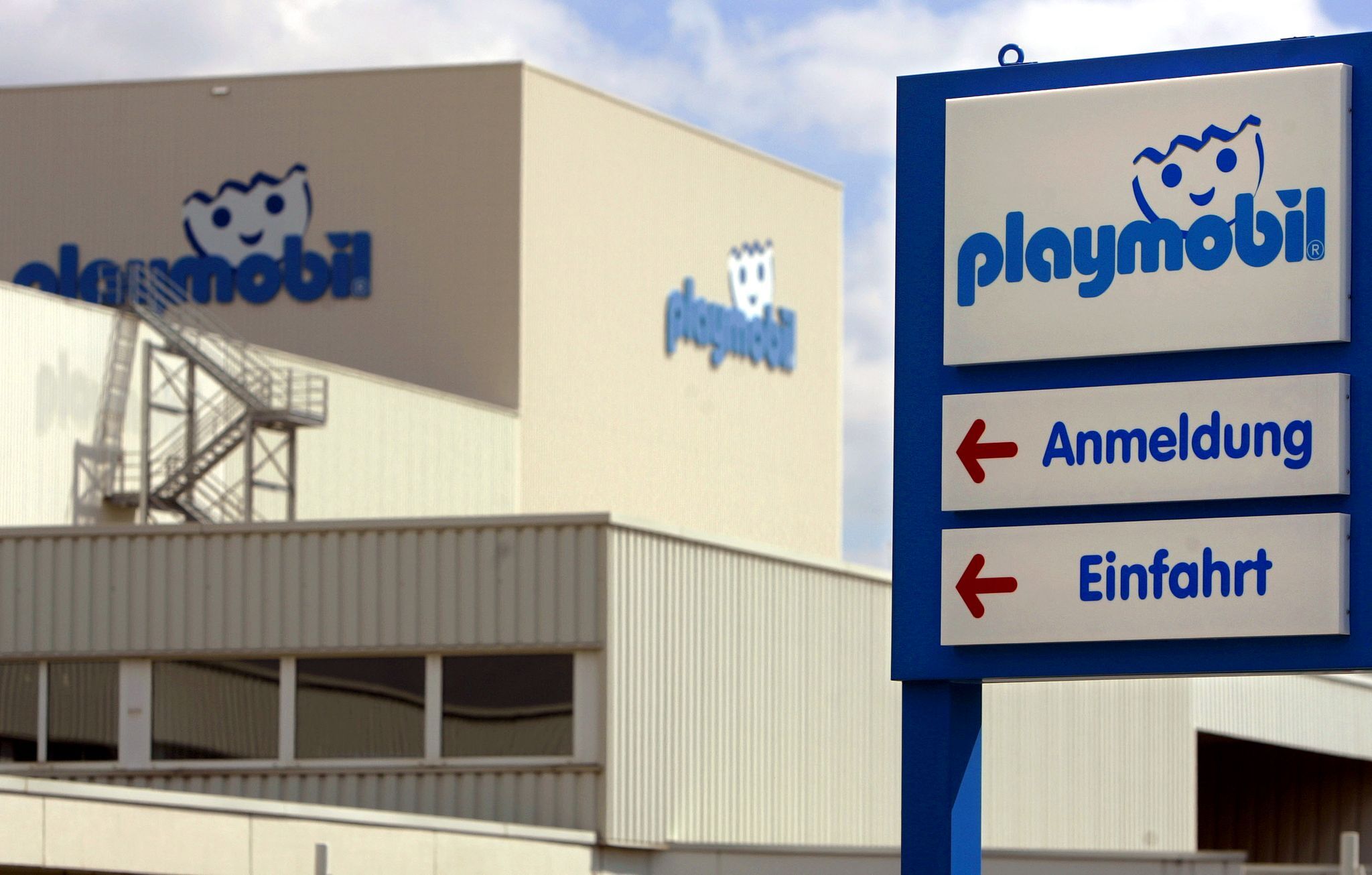 Proteste gegen Aus für Playmobil-Produktion in Franken