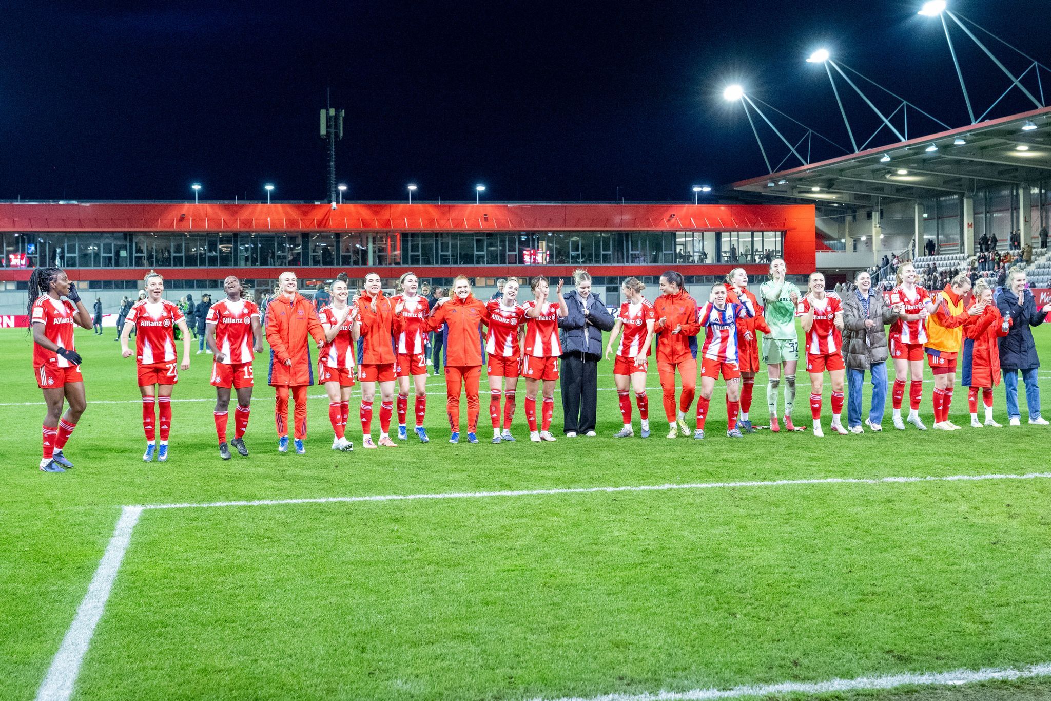 Münchner jubeln beim Matthäus-Besuch – «Bayern wird Meister»