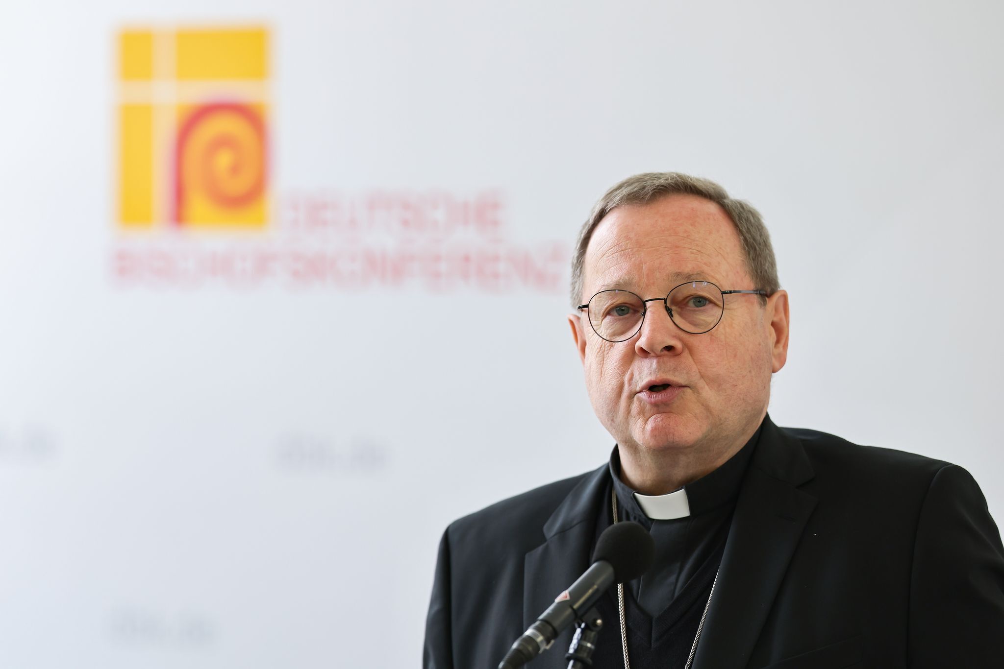 Bätzing bekommt am AfD-Wahlstand Angst