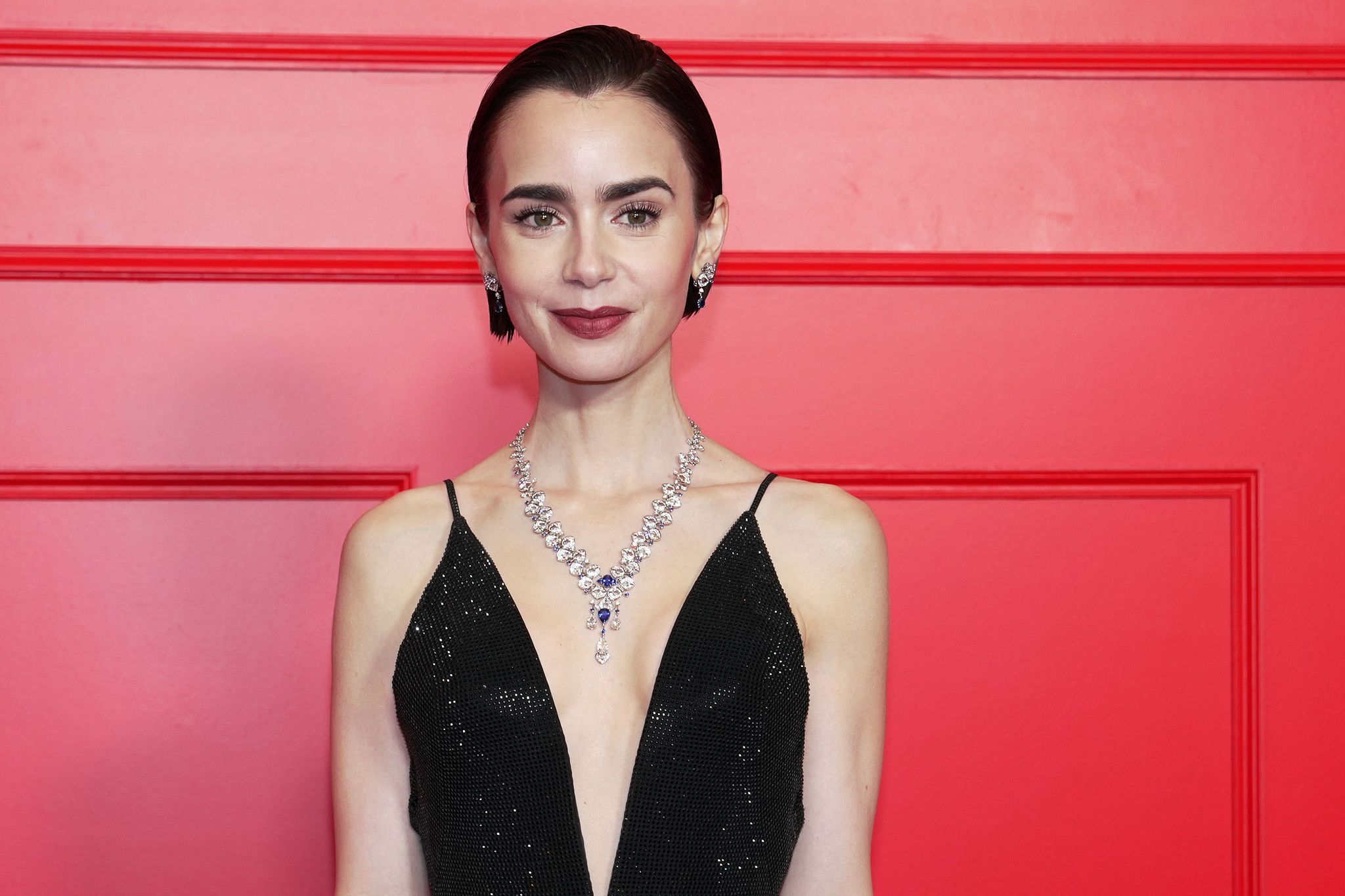 Lily Collins soll Audrey Hepburn in neuem Film verkörpern