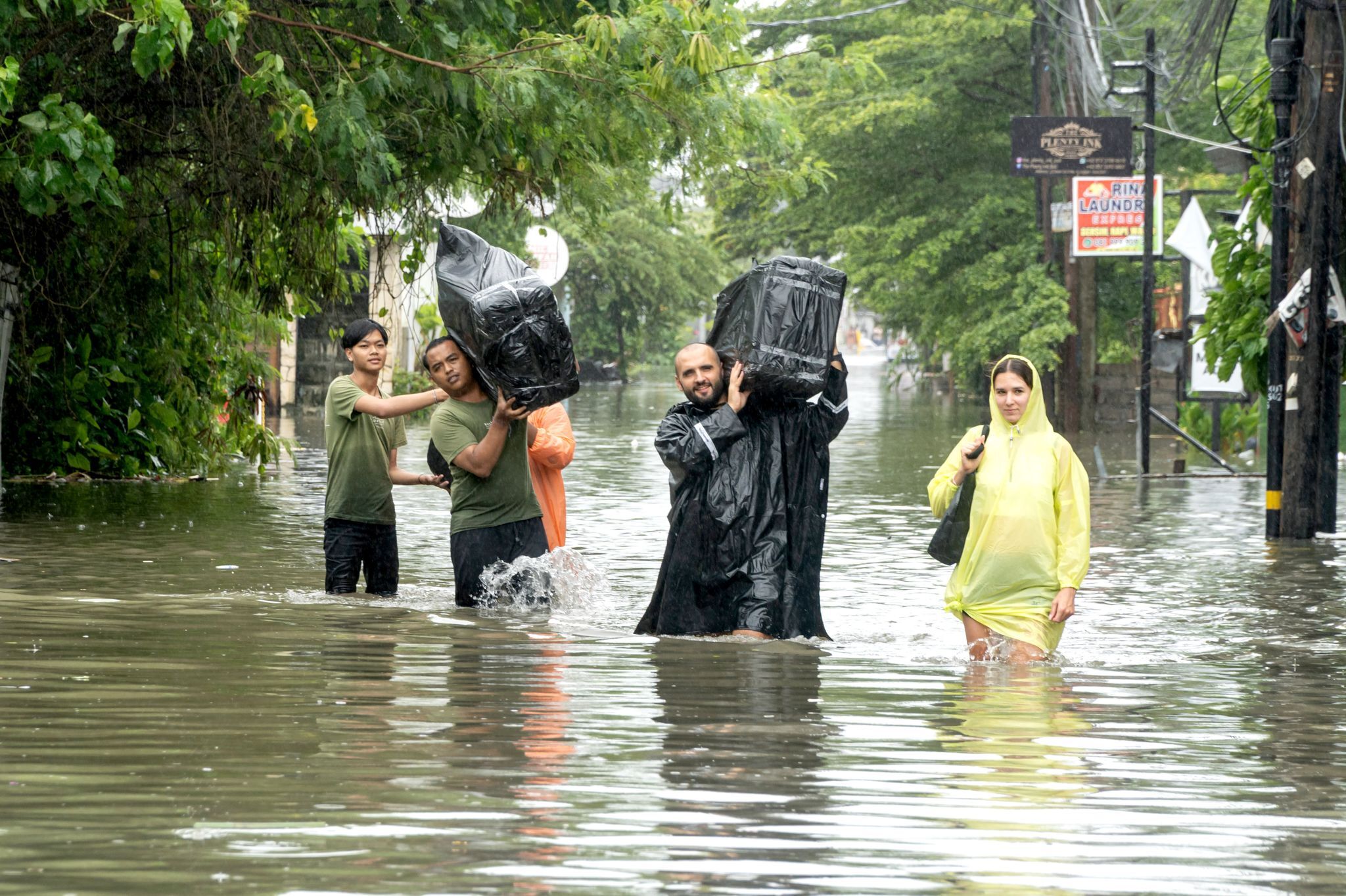 Regenchaos auf Bali – Evakuierungen in Touristenorten