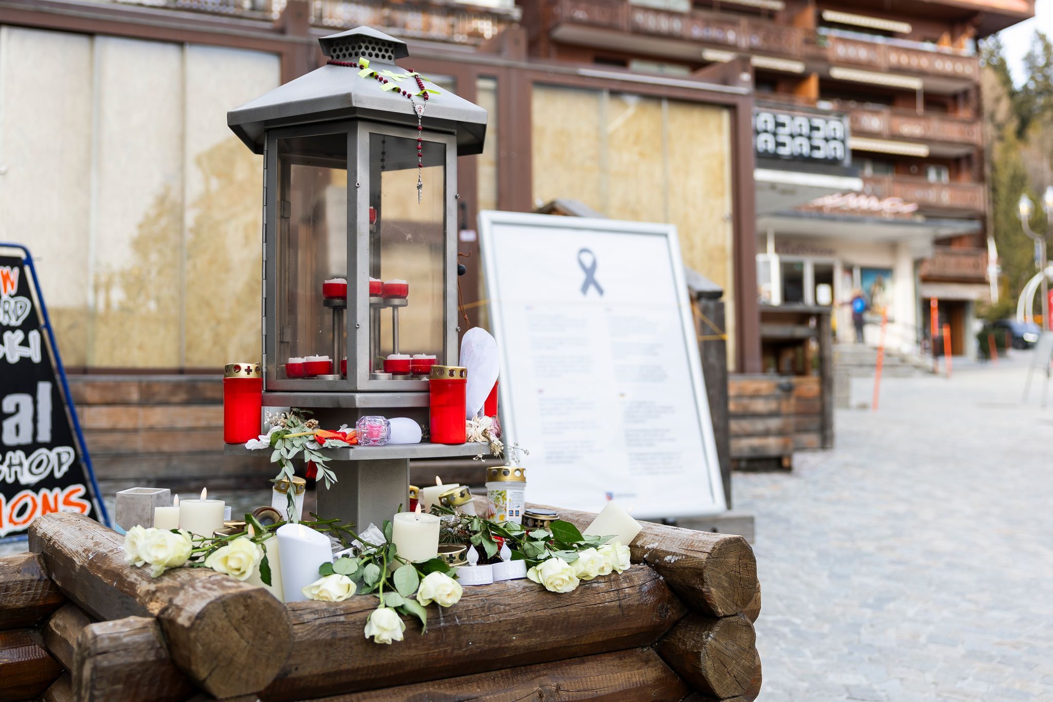 Trauer, Wut, Vorwürfe nach Brand-Inferno von Crans-Montana