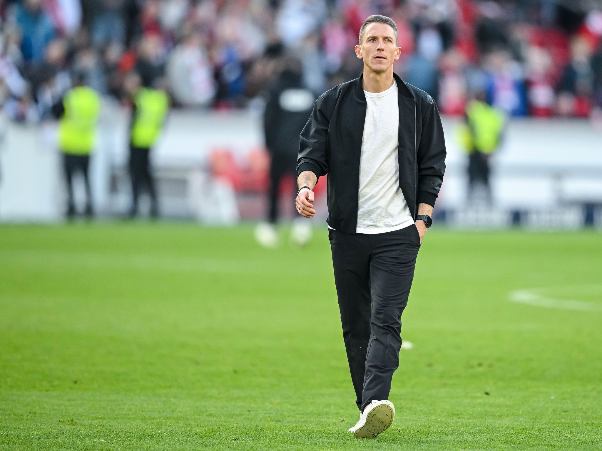 Noch keine Entscheidung über Trainer Bauer in Wolfsburg