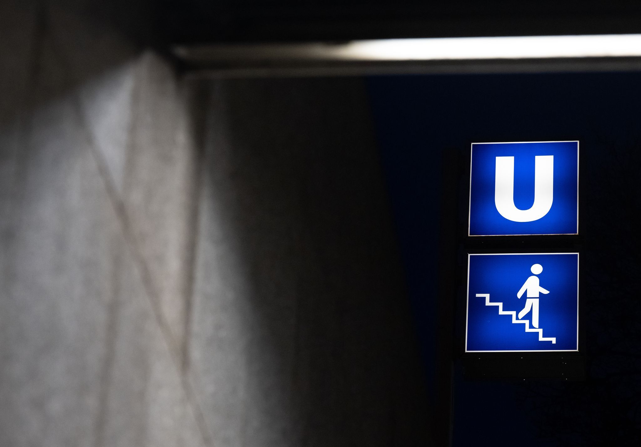 Betrunkener will durch U-Bahn-Tunnel in München laufen