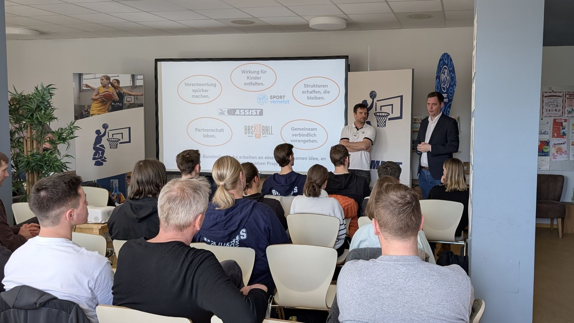 Bamberg im Fokus der BBL: Bundesligisten tauschen sich über Kinder- und Jugendarbeit aus